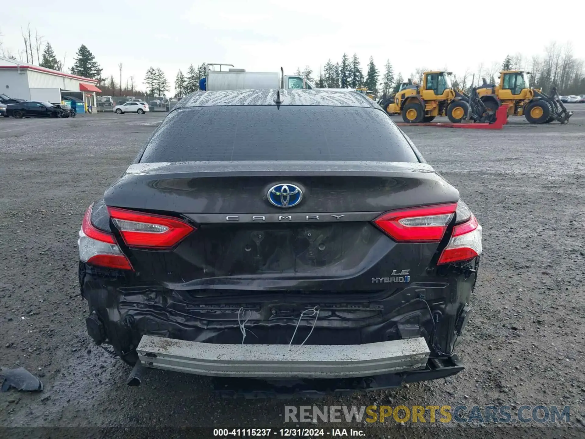 17 Photograph of a damaged car 4T1B31HK7KU510199 TOYOTA CAMRY HYBRID 2019
