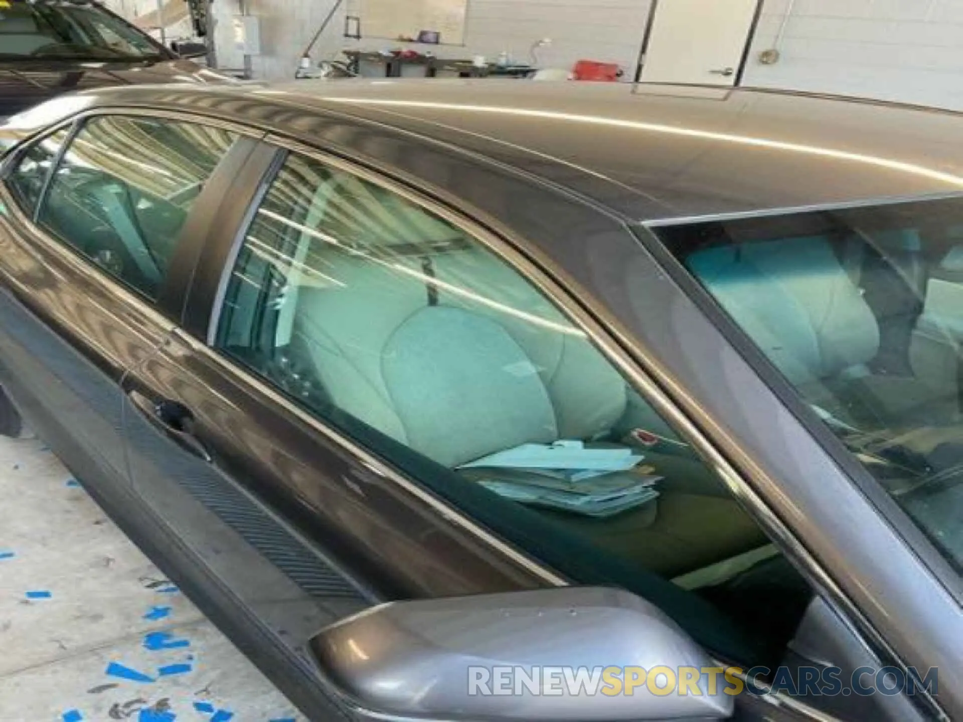 5 Photograph of a damaged car 4T1B31HK7KU514074 TOYOTA CAMRY HYBRID 2019