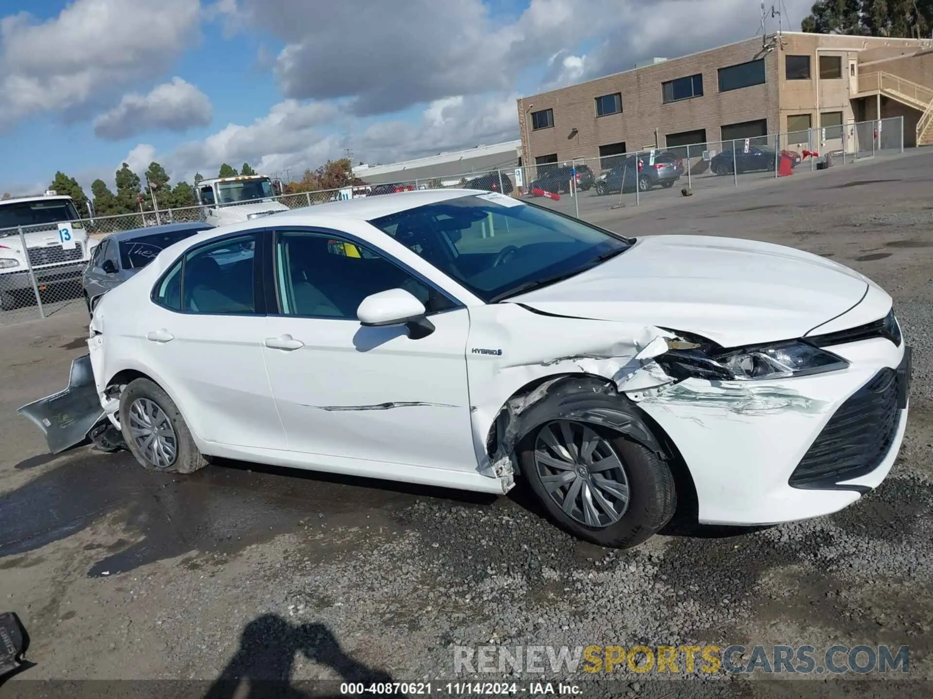 12 Photograph of a damaged car 4T1B31HK7KU516231 TOYOTA CAMRY HYBRID 2019