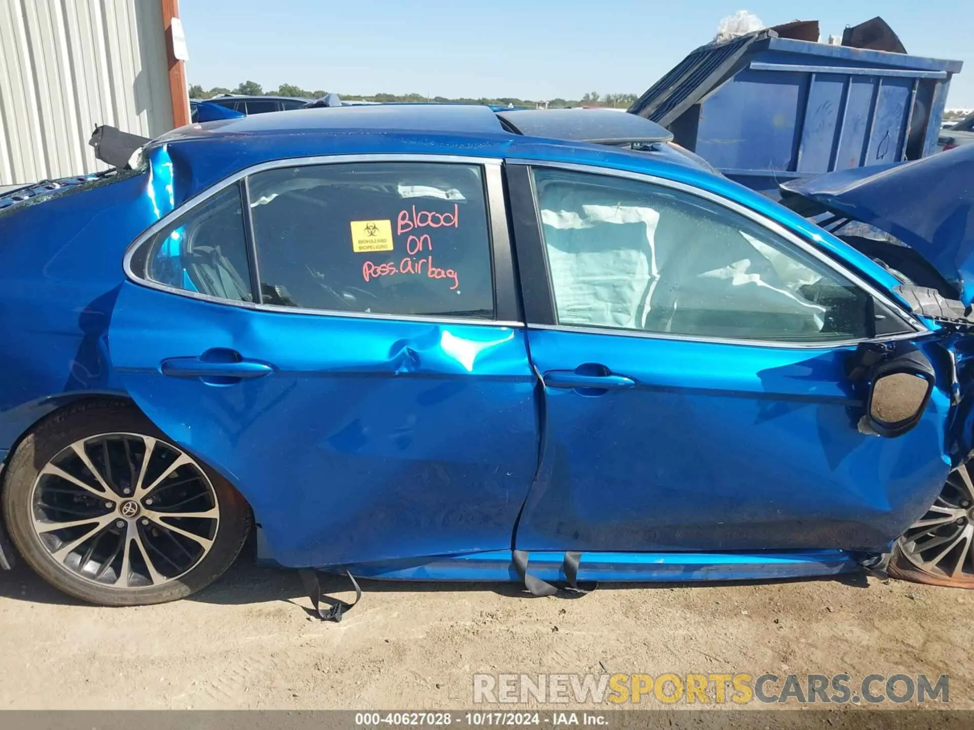 12 Photograph of a damaged car 4T1B21HK3LU015017 TOYOTA CAMRY HYBRID 2020