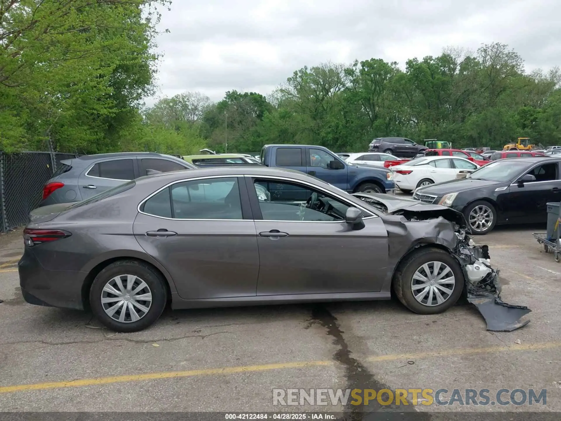 13 Photograph of a damaged car 4T1C31AK1RU074409 TOYOTA CAMRY HYBRID 2024