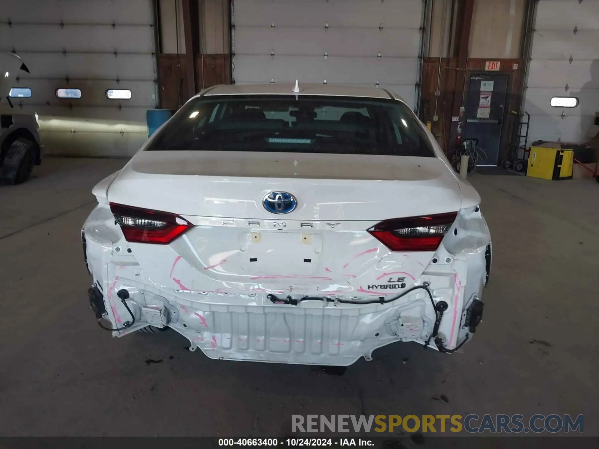 16 Photograph of a damaged car 4T1C31AK1RU631206 TOYOTA CAMRY HYBRID 2024