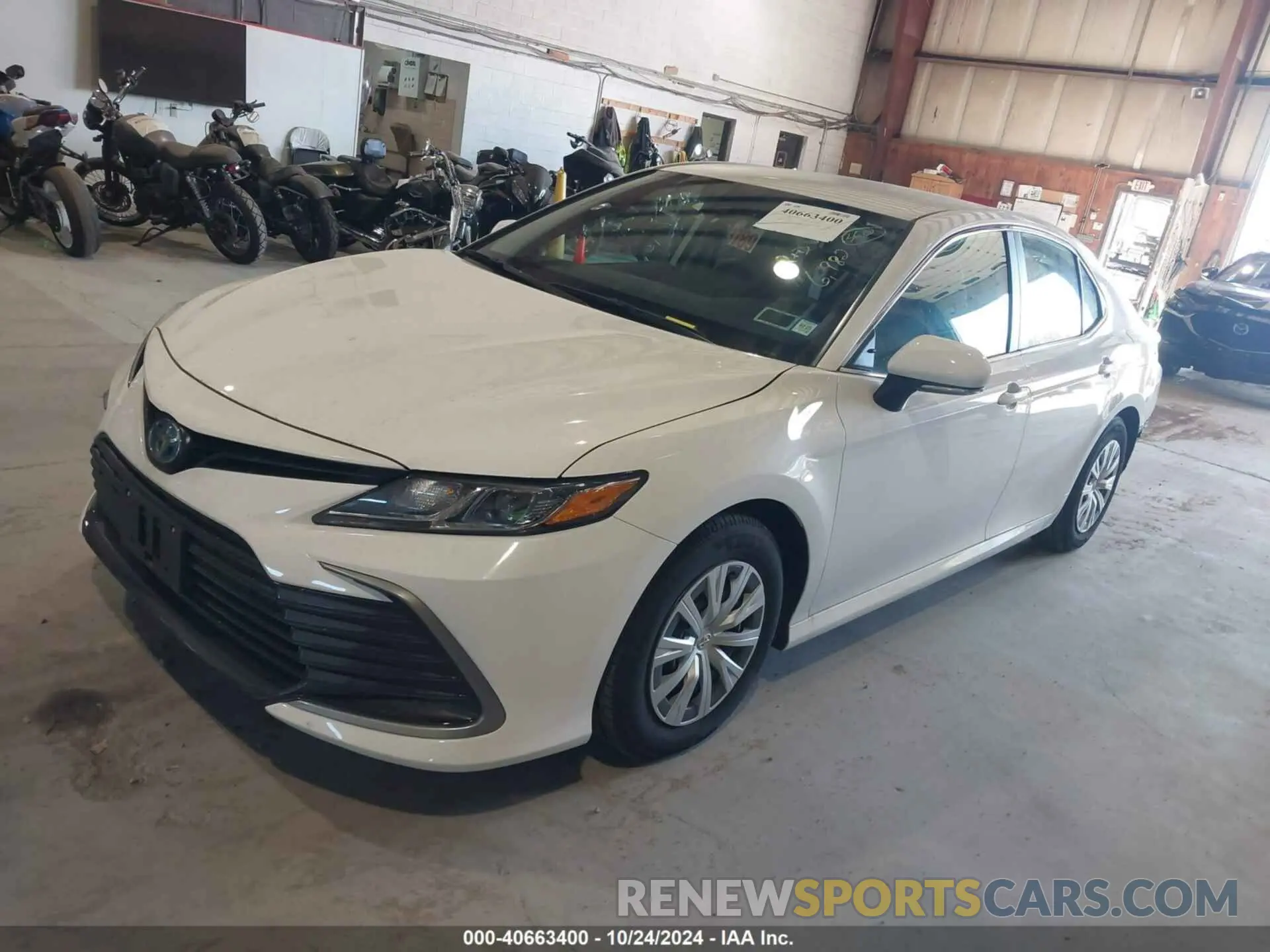 2 Photograph of a damaged car 4T1C31AK1RU631206 TOYOTA CAMRY HYBRID 2024