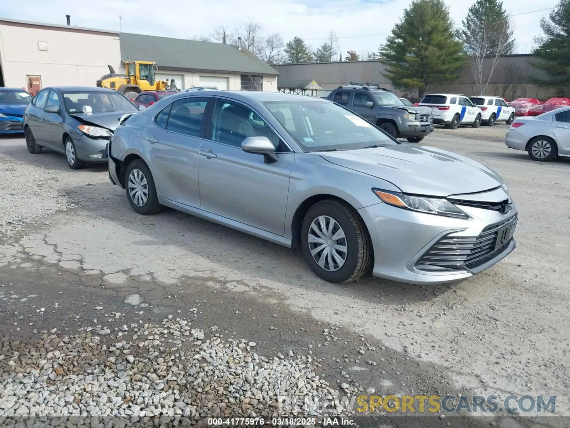 1 Photograph of a damaged car 4T1C31AK3RU074475 TOYOTA CAMRY HYBRID 2024