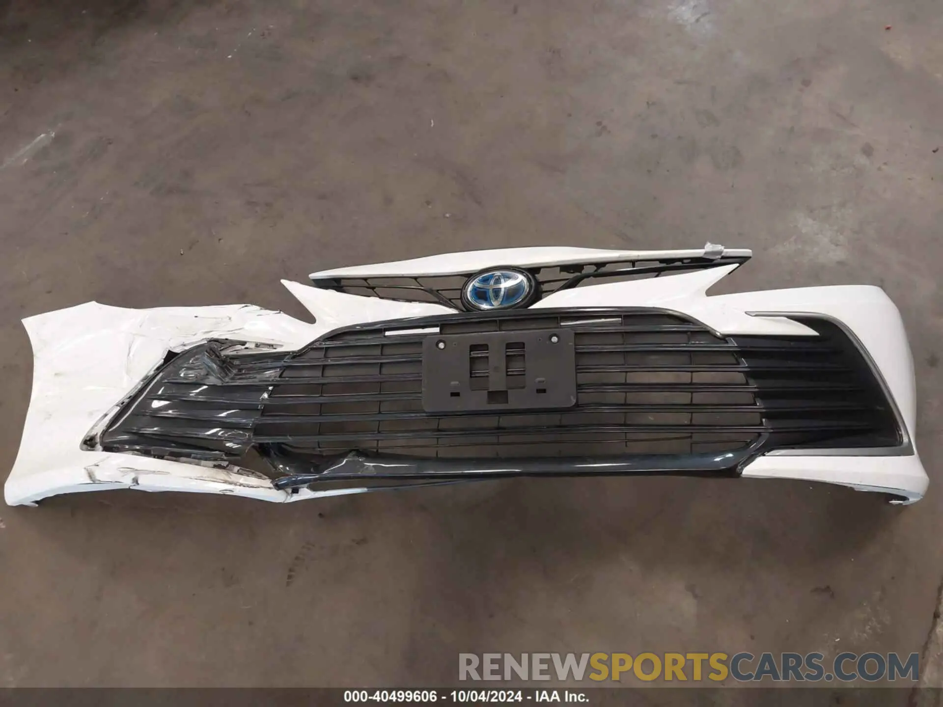 12 Фотография поврежденного автомобиля 4T1C31AK9RU074982 TOYOTA CAMRY HYBRID 2024