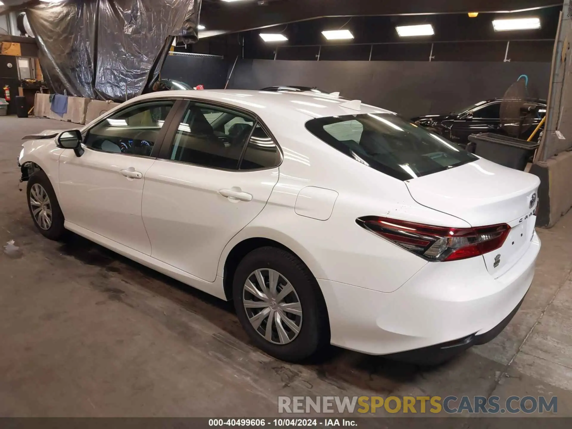 3 Фотография поврежденного автомобиля 4T1C31AK9RU074982 TOYOTA CAMRY HYBRID 2024