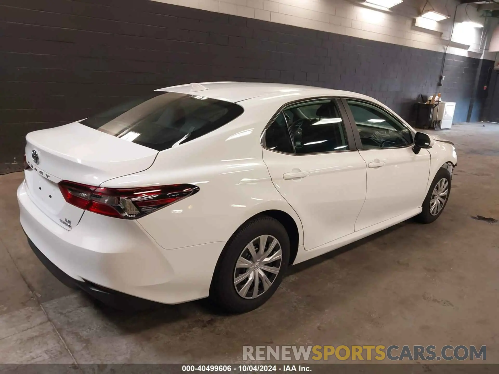 4 Фотография поврежденного автомобиля 4T1C31AK9RU074982 TOYOTA CAMRY HYBRID 2024