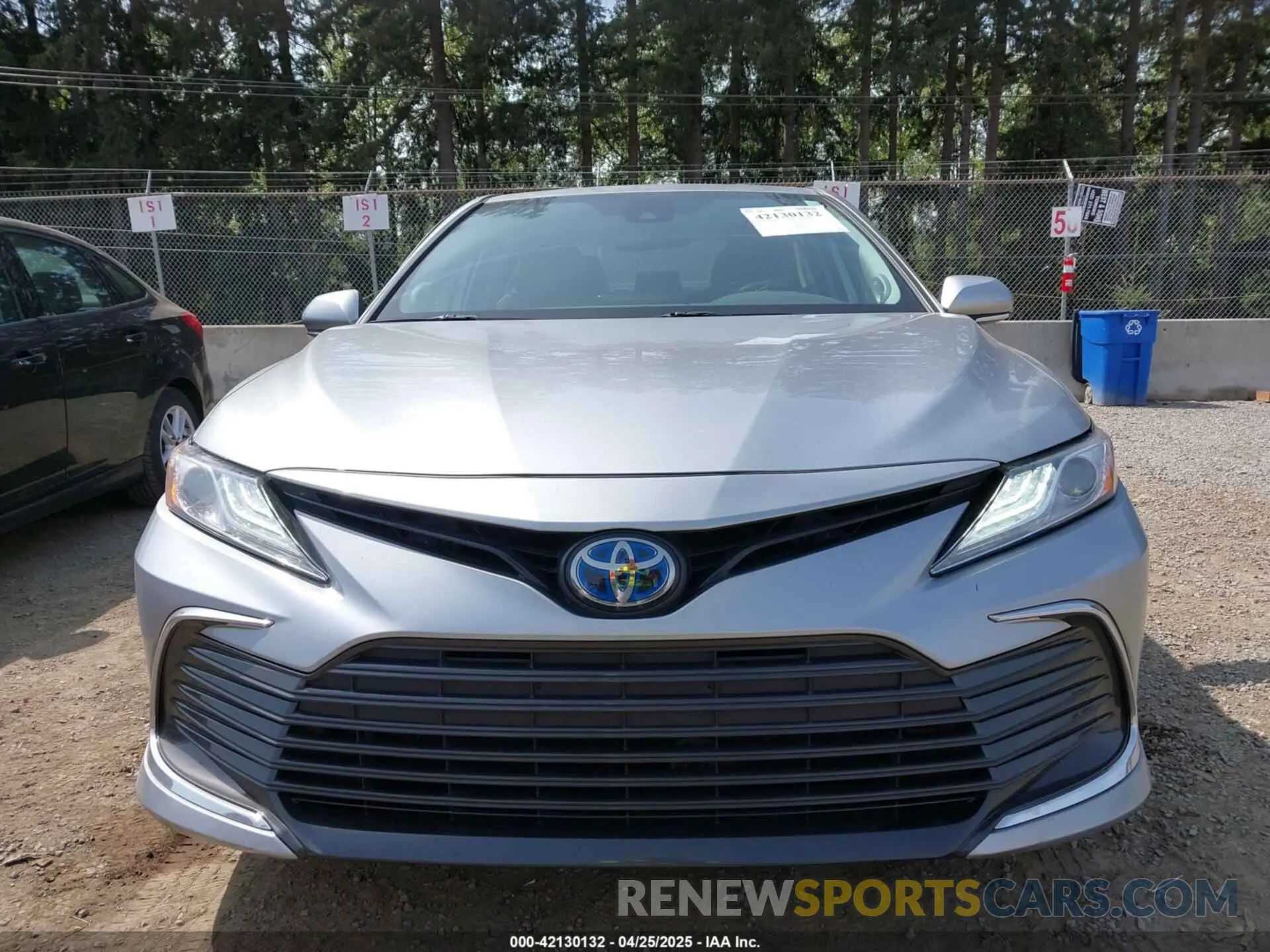 12 Photograph of a damaged car 4T1F31AK4RU622545 TOYOTA CAMRY HYBRID 2024