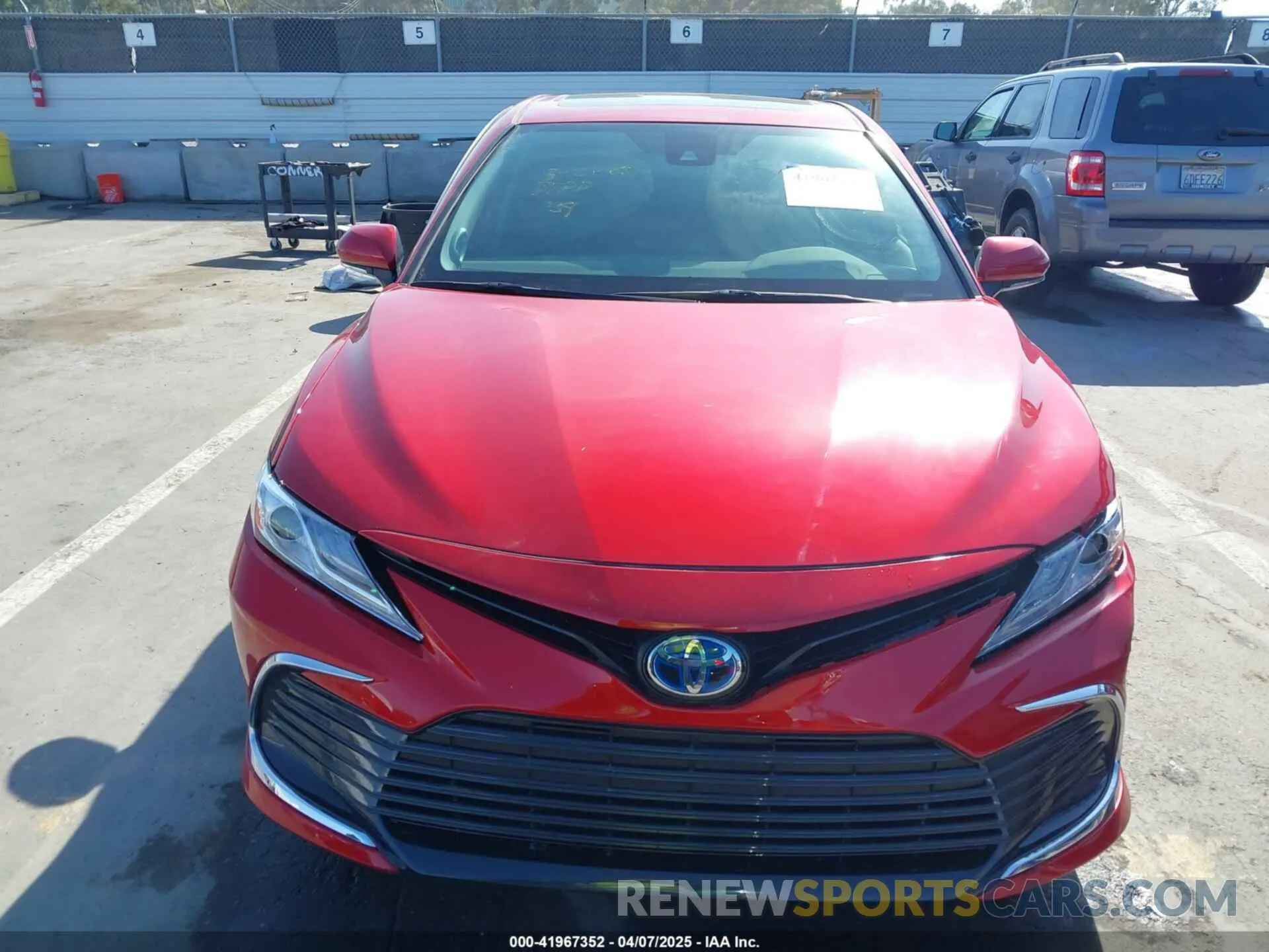 11 Photograph of a damaged car 4T1F31AK8RU073089 TOYOTA CAMRY HYBRID 2024