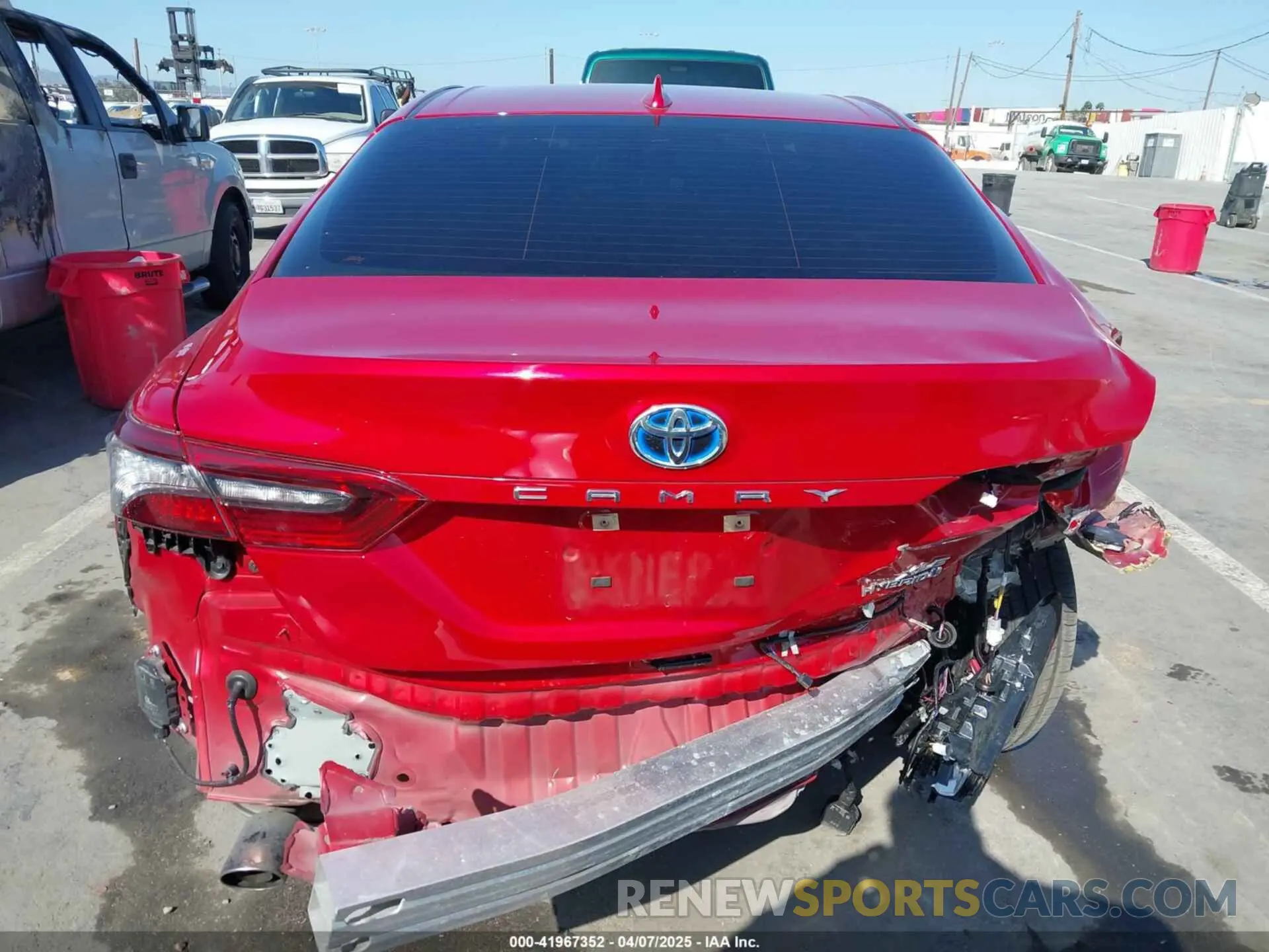 15 Photograph of a damaged car 4T1F31AK8RU073089 TOYOTA CAMRY HYBRID 2024