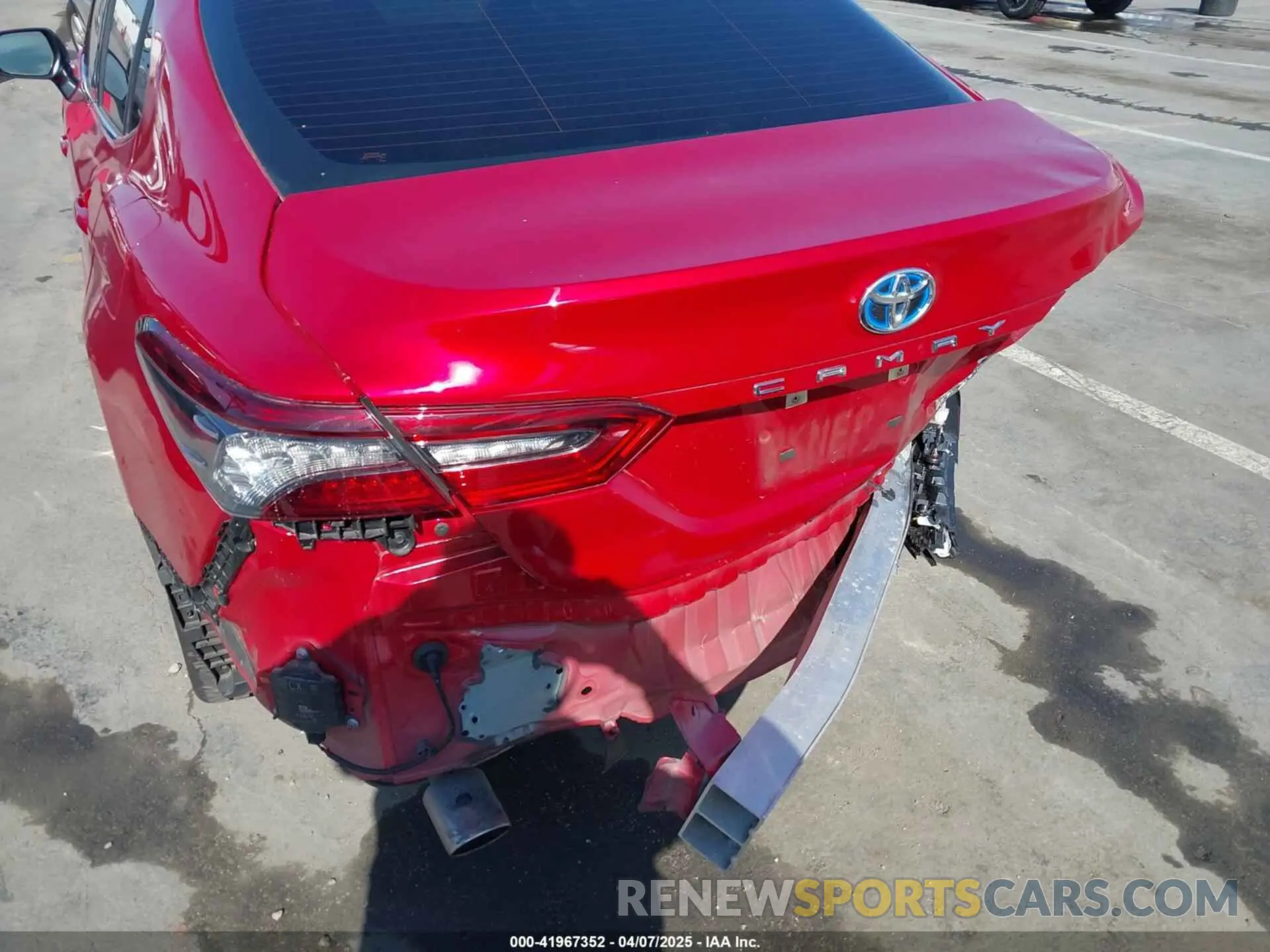 6 Photograph of a damaged car 4T1F31AK8RU073089 TOYOTA CAMRY HYBRID 2024