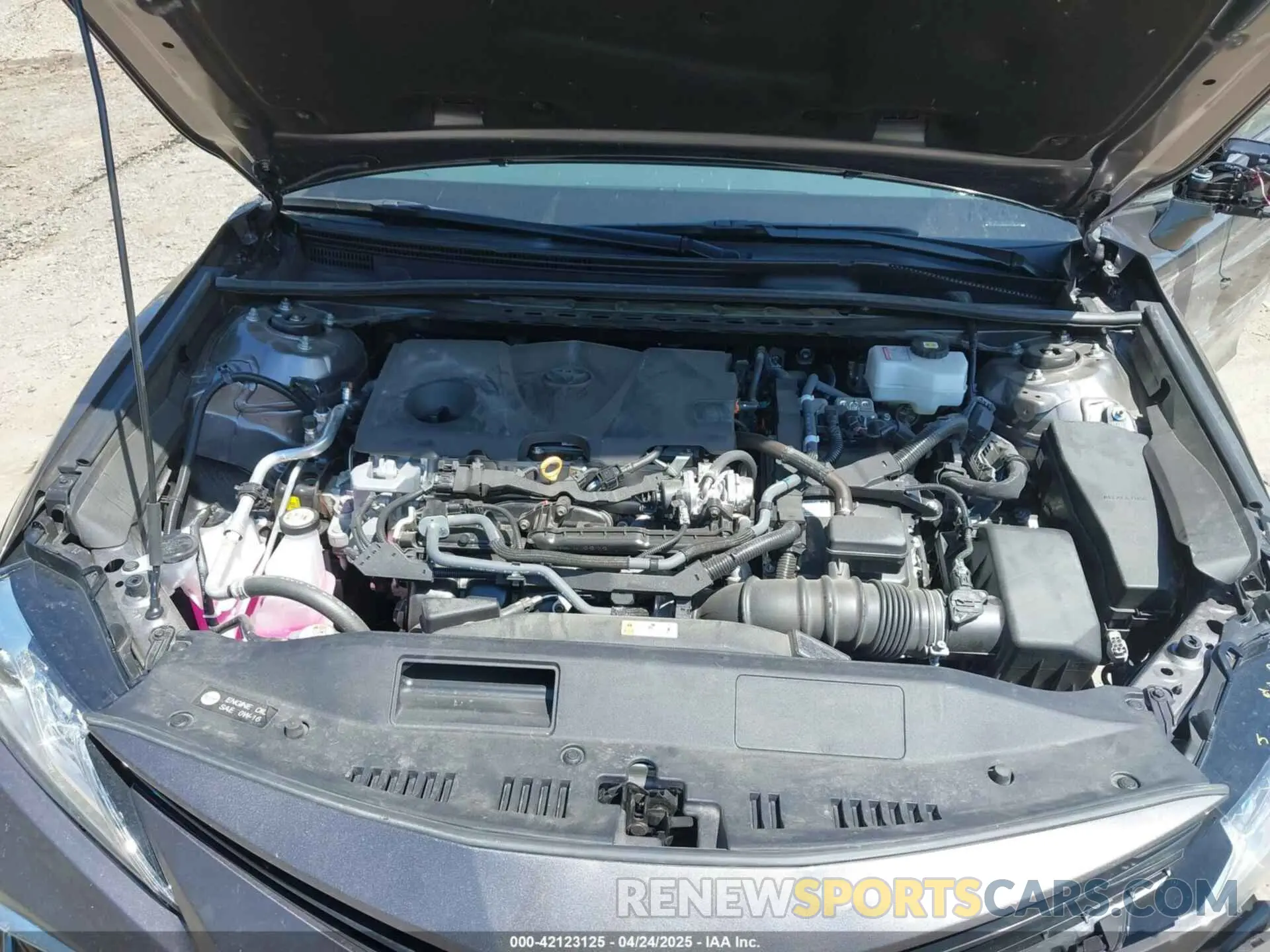 10 Photograph of a damaged car 4T1F31AK9RU071027 TOYOTA CAMRY HYBRID 2024