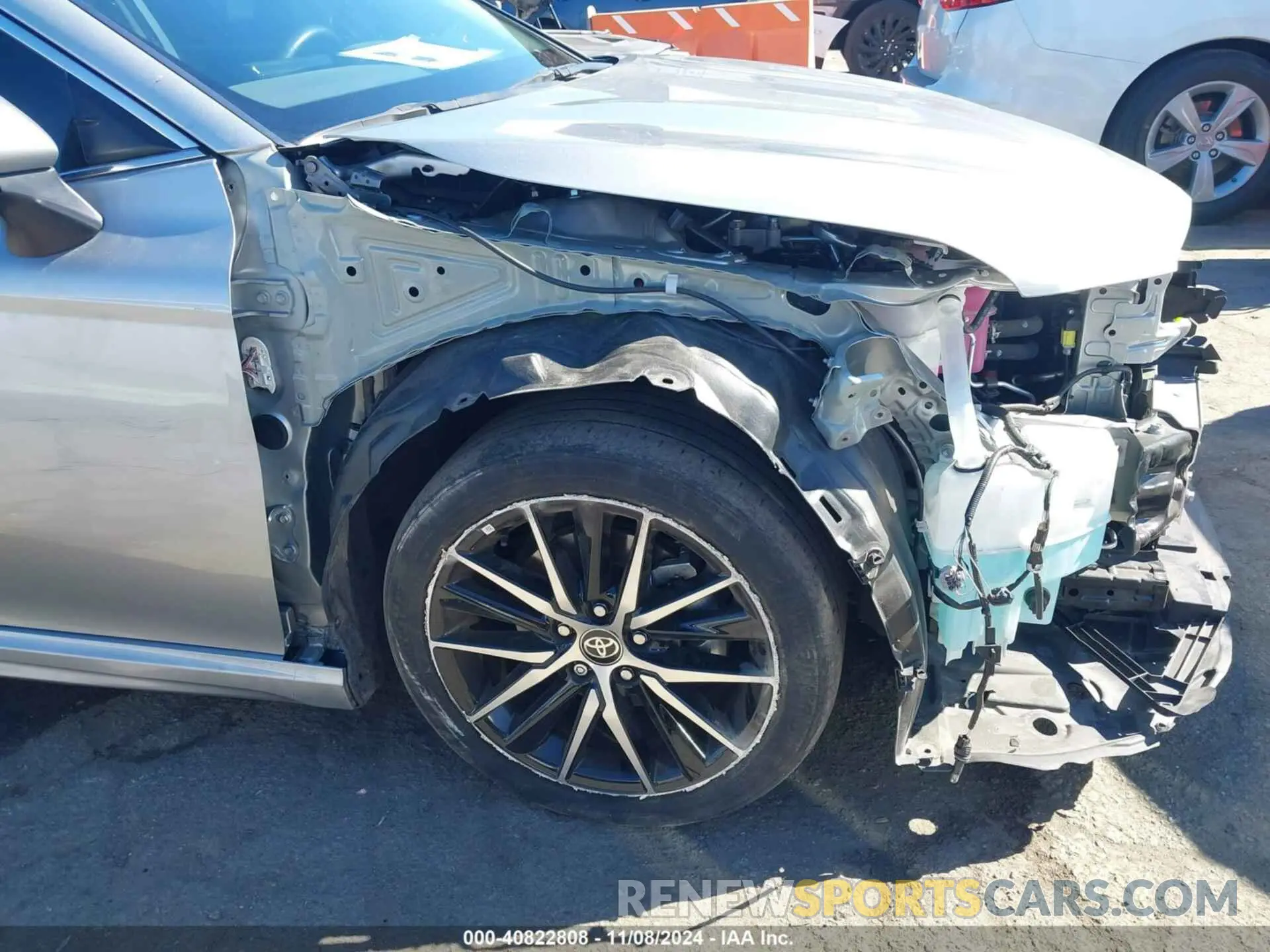18 Photograph of a damaged car 4T1G31AK0RU071776 TOYOTA CAMRY HYBRID 2024