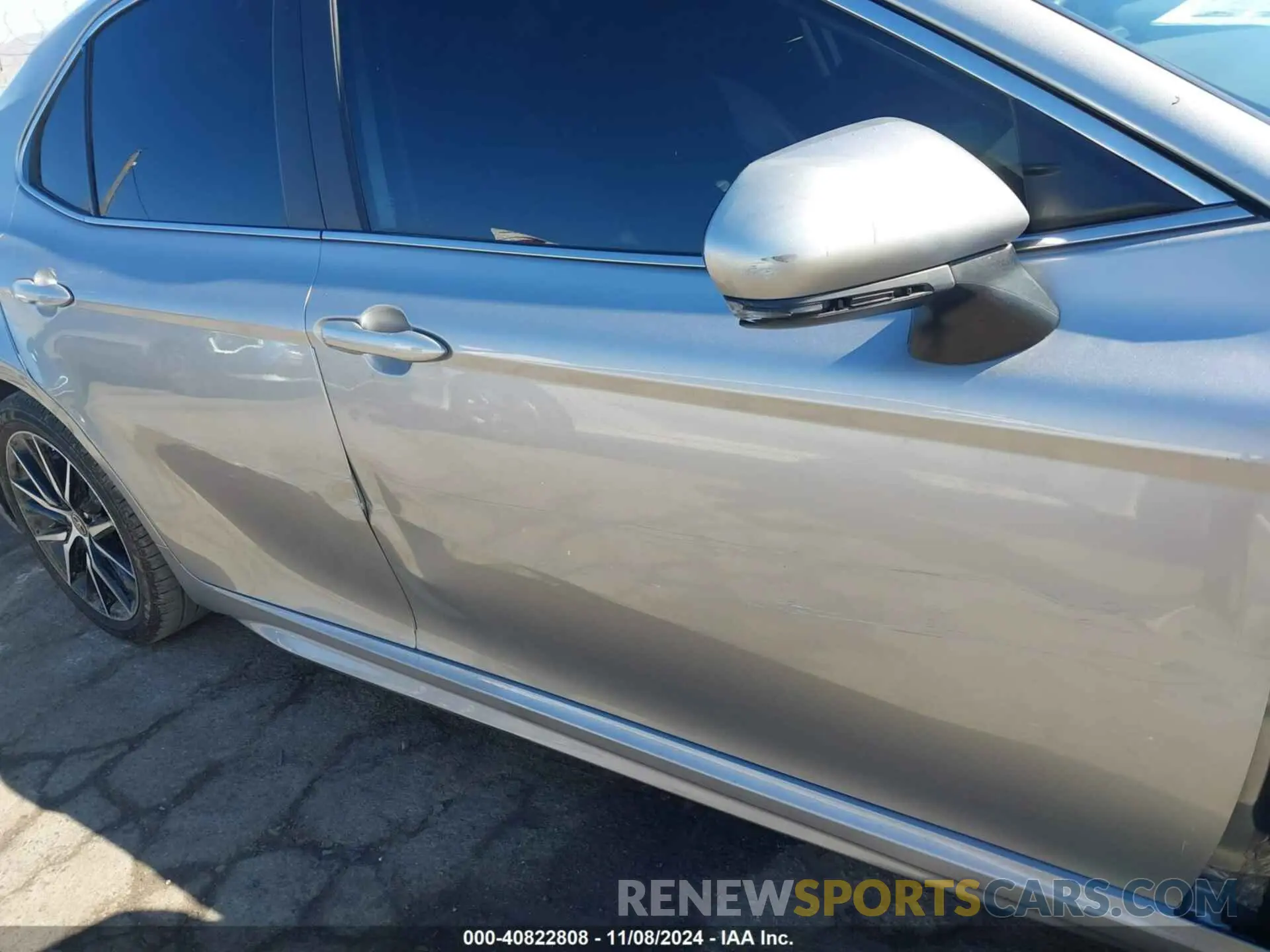 19 Photograph of a damaged car 4T1G31AK0RU071776 TOYOTA CAMRY HYBRID 2024