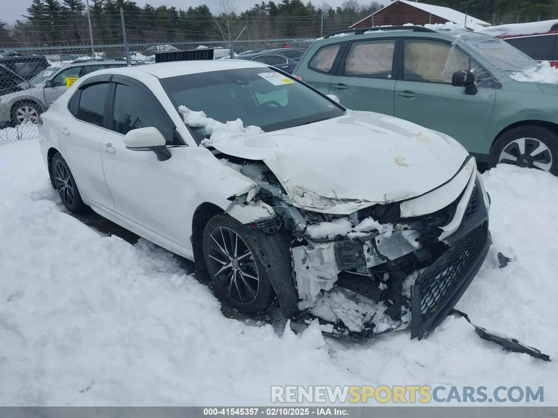 1 Photograph of a damaged car 4T1G31AK2RU073447 TOYOTA CAMRY HYBRID 2024