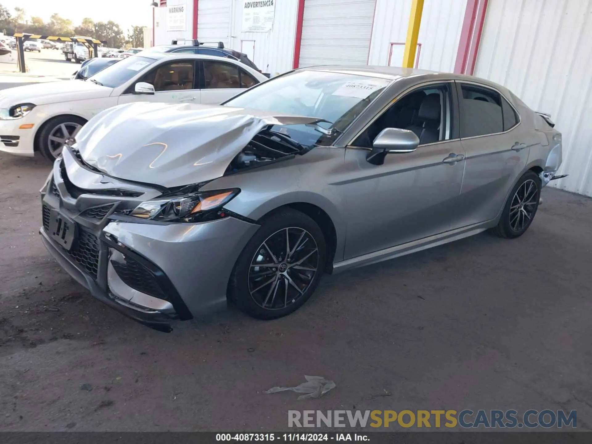 2 Фотография поврежденного автомобиля 4T1G31AK3RU074574 TOYOTA CAMRY HYBRID 2024