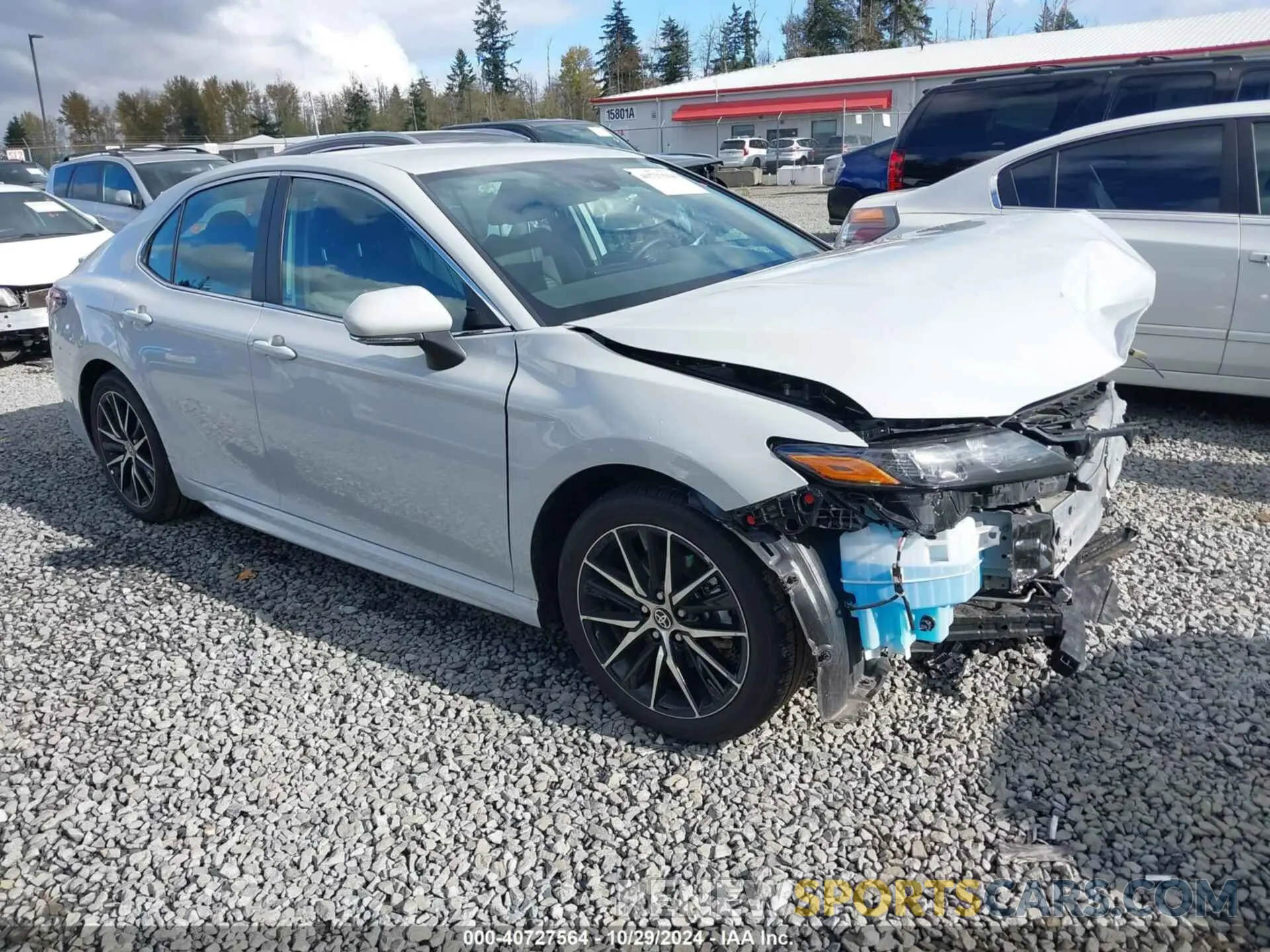 1 Photograph of a damaged car 4T1G31AKXRU061630 TOYOTA CAMRY HYBRID 2024