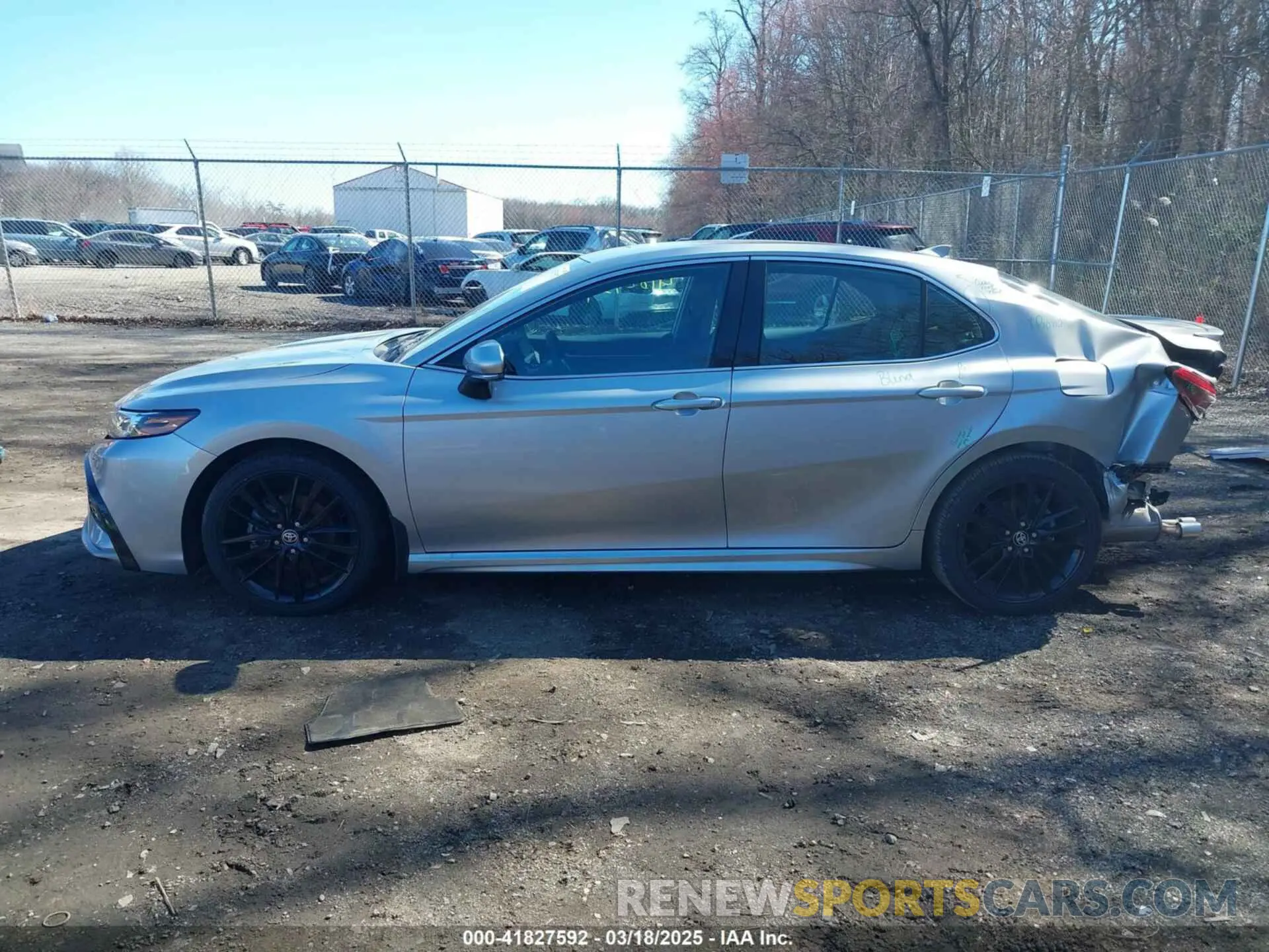 14 Фотография поврежденного автомобиля 4T1K31AK2RU074804 TOYOTA CAMRY HYBRID 2024