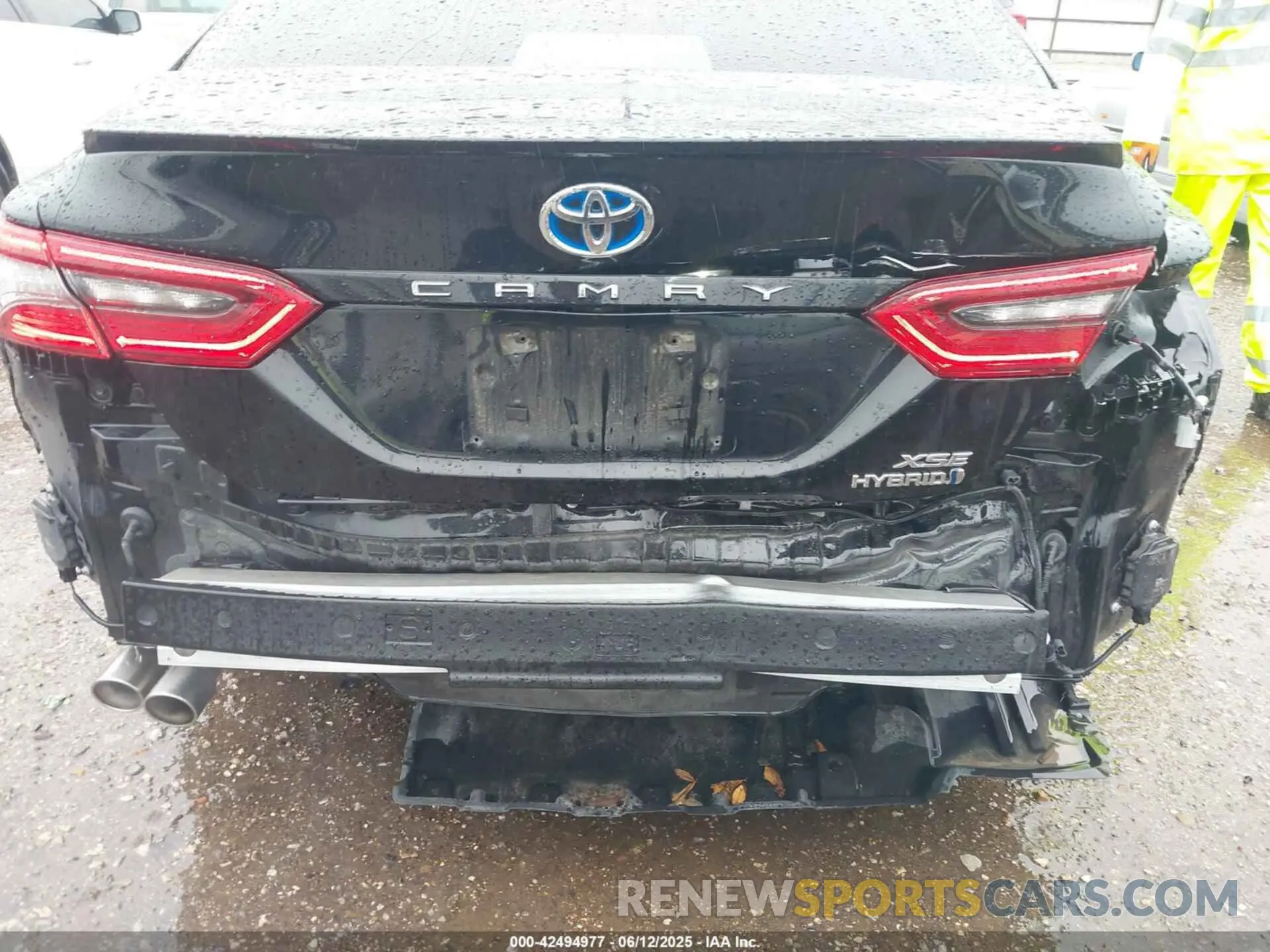 6 Фотография поврежденного автомобиля 4T1K31AK3RU624897 TOYOTA CAMRY HYBRID 2024
