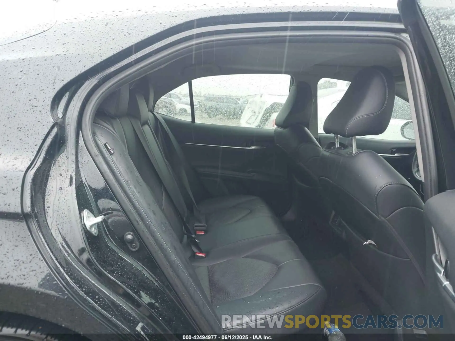 8 Фотография поврежденного автомобиля 4T1K31AK3RU624897 TOYOTA CAMRY HYBRID 2024