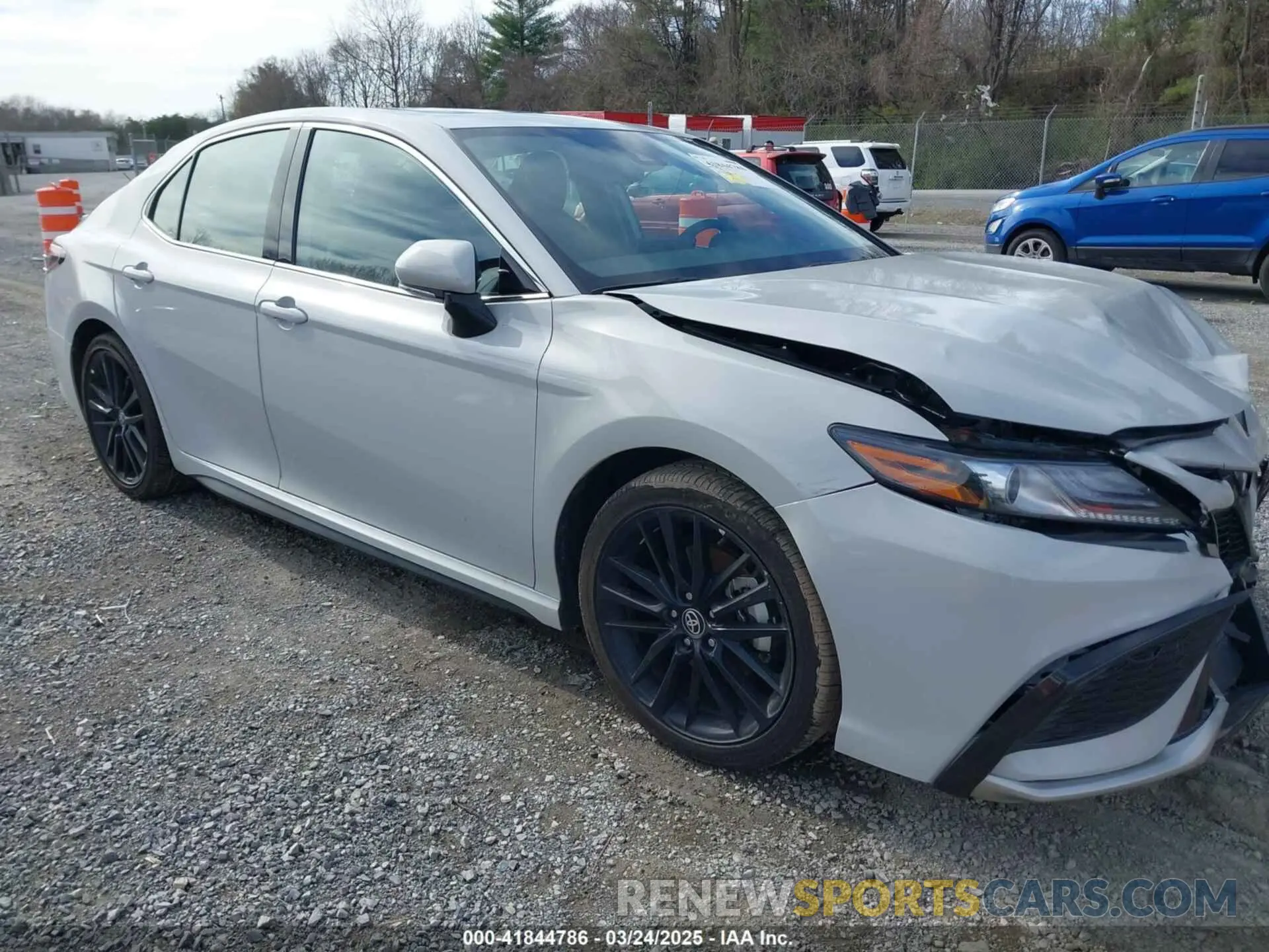 1 Photograph of a damaged car 4T1K31AK8RU078386 TOYOTA CAMRY HYBRID 2024