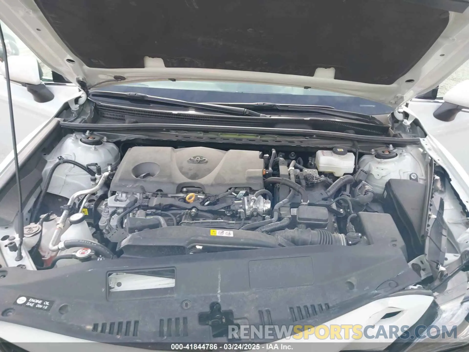 10 Photograph of a damaged car 4T1K31AK8RU078386 TOYOTA CAMRY HYBRID 2024