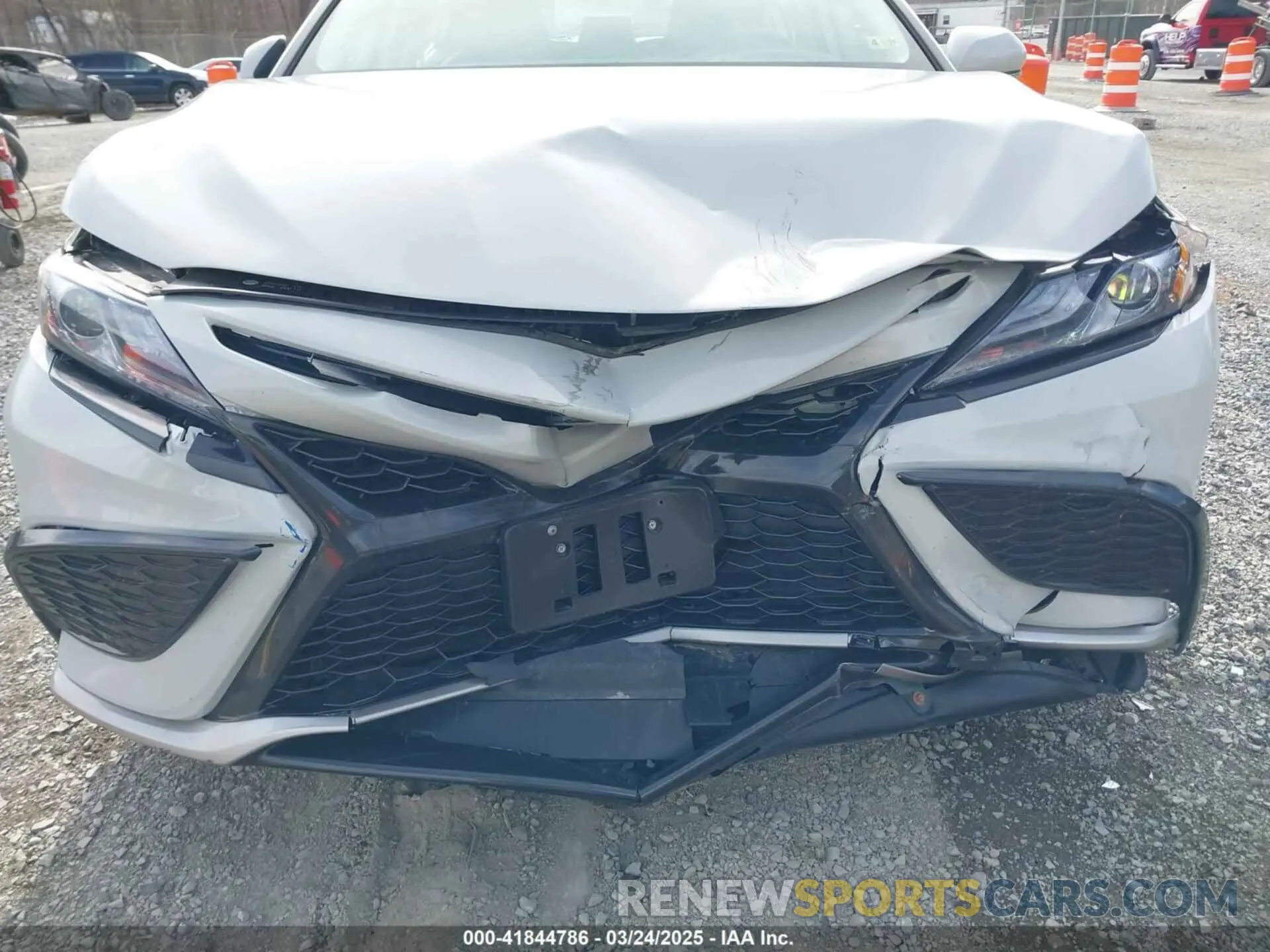6 Photograph of a damaged car 4T1K31AK8RU078386 TOYOTA CAMRY HYBRID 2024