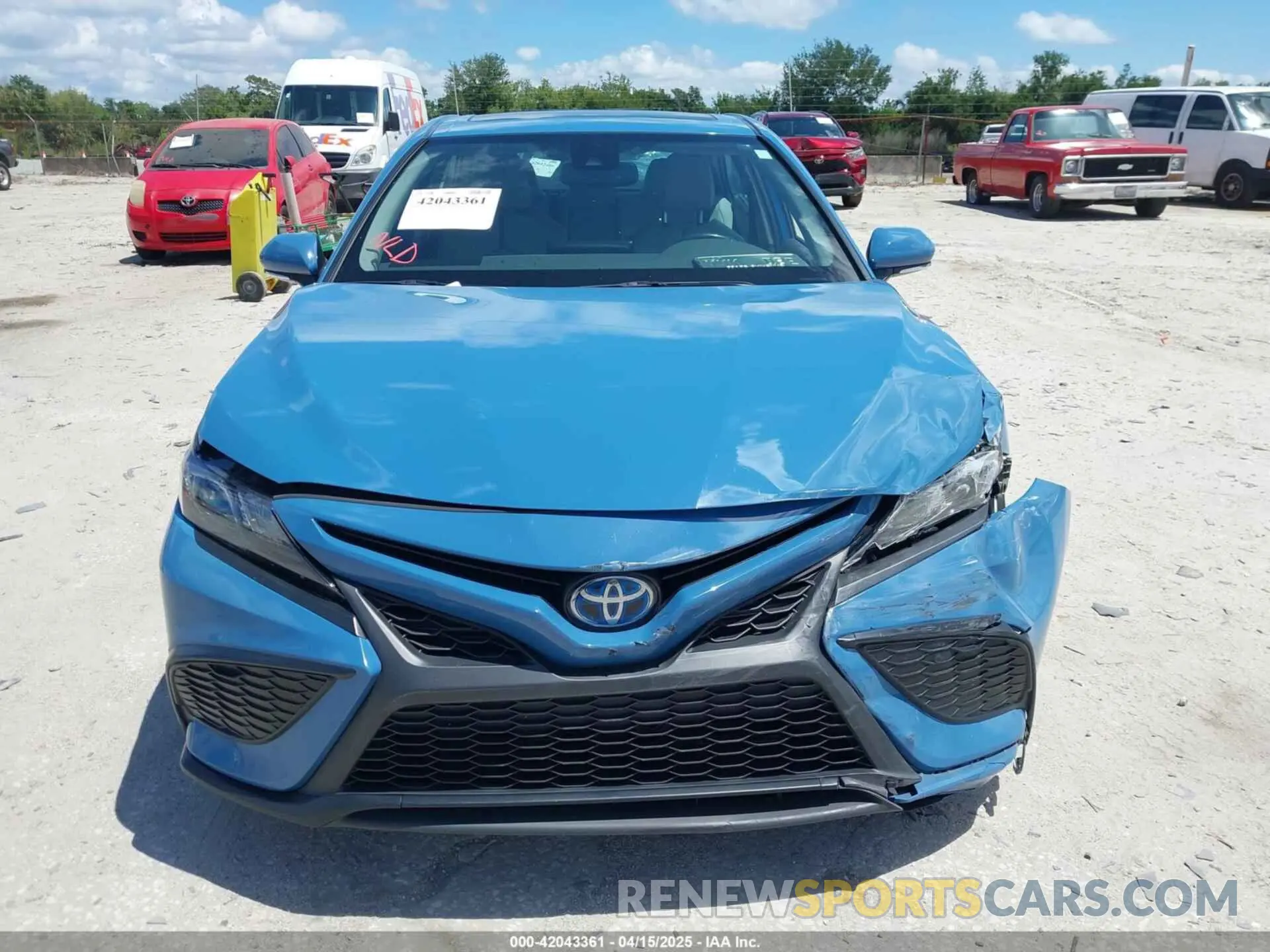 12 Photograph of a damaged car 4T1S31AK1RU061185 TOYOTA CAMRY HYBRID 2024