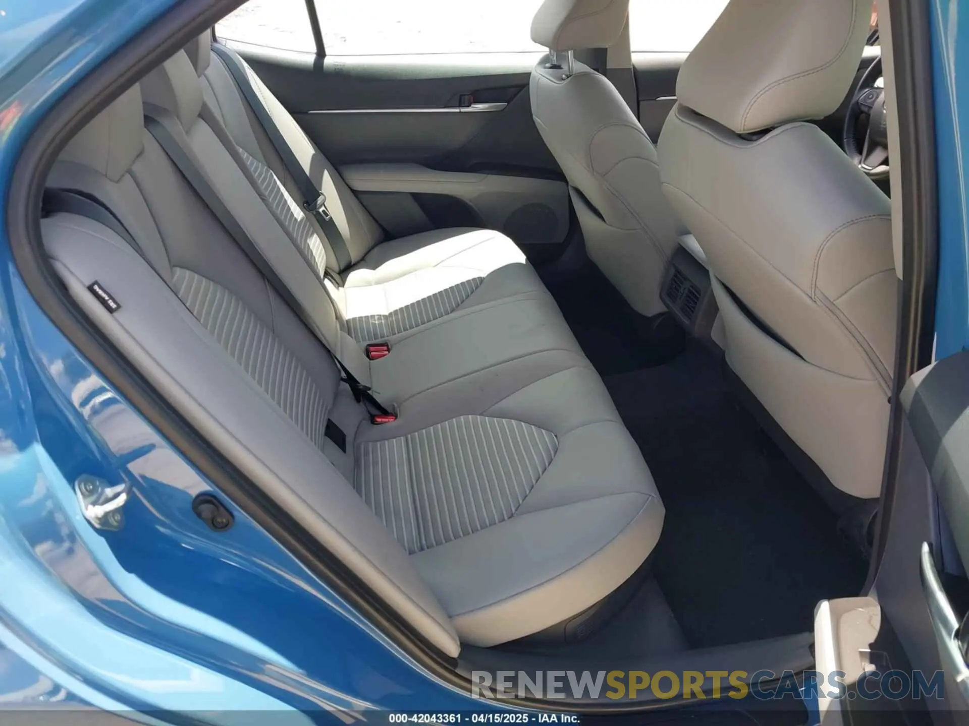 8 Photograph of a damaged car 4T1S31AK1RU061185 TOYOTA CAMRY HYBRID 2024
