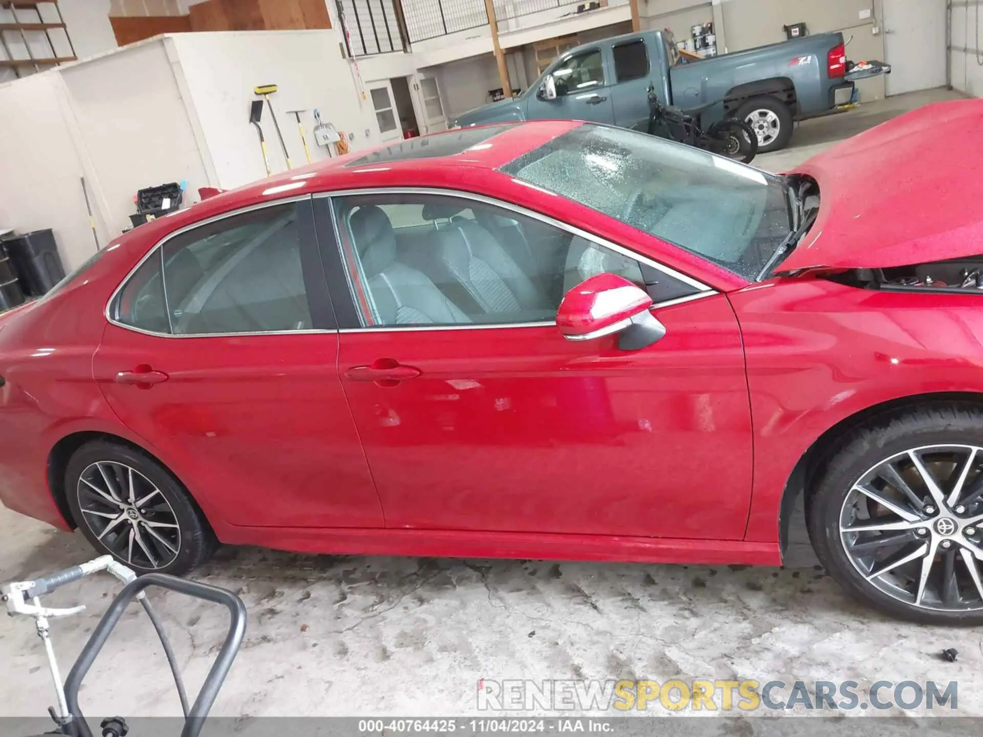 14 Photograph of a damaged car 4T1S31AK9RU069793 TOYOTA CAMRY HYBRID 2024