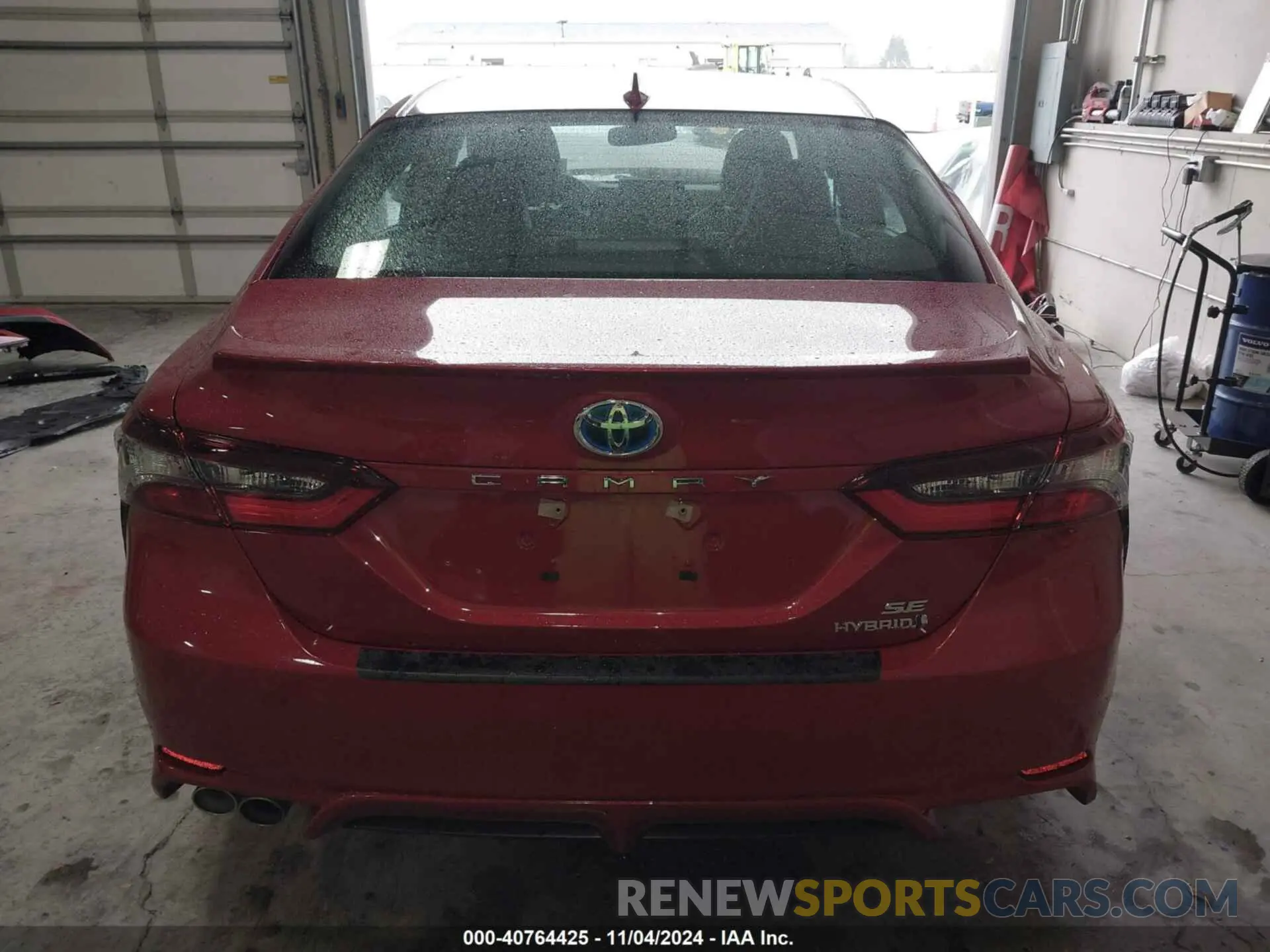 17 Photograph of a damaged car 4T1S31AK9RU069793 TOYOTA CAMRY HYBRID 2024