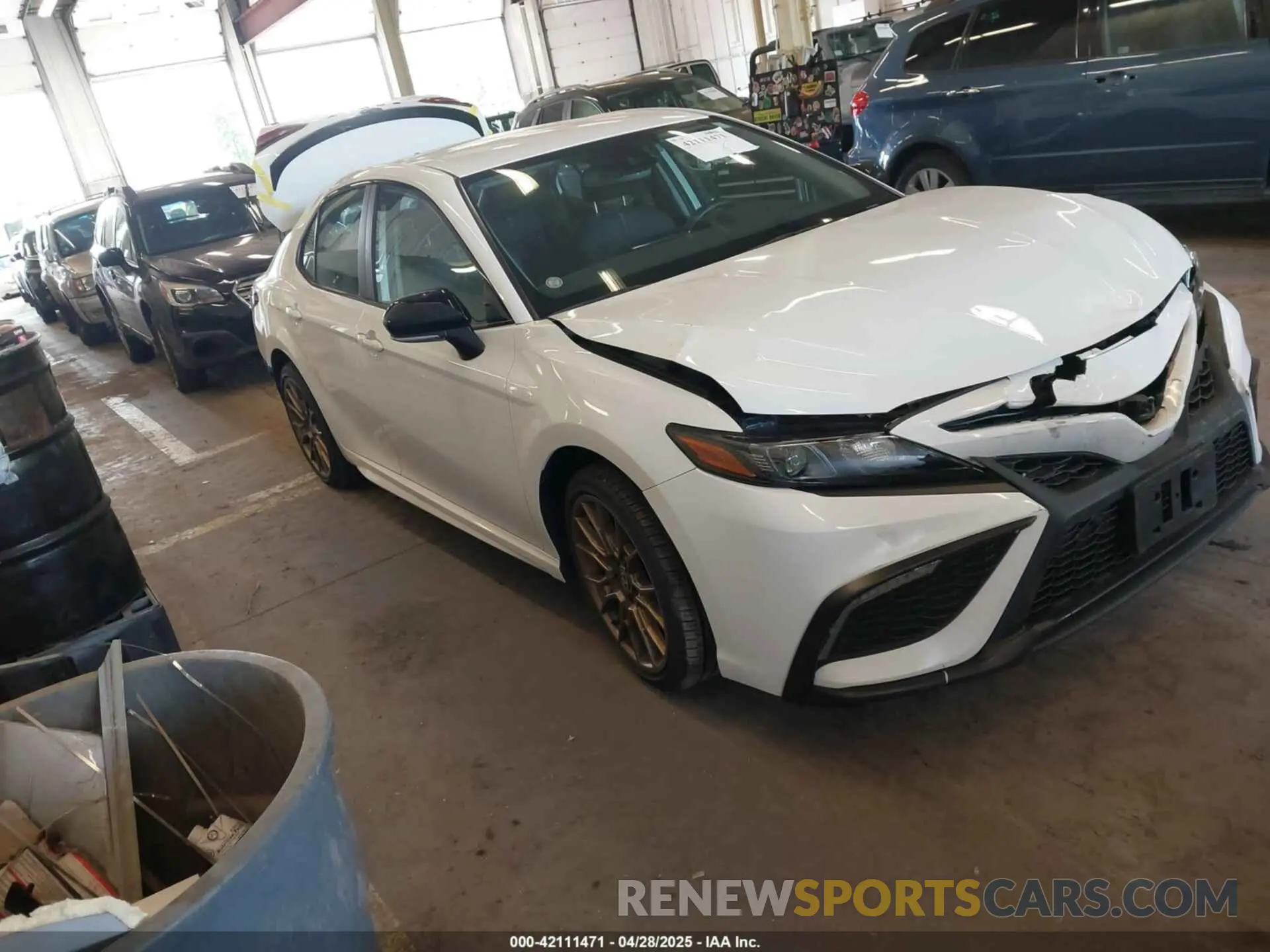 1 Photograph of a damaged car 4T1T31AK0RU073025 TOYOTA CAMRY HYBRID 2024