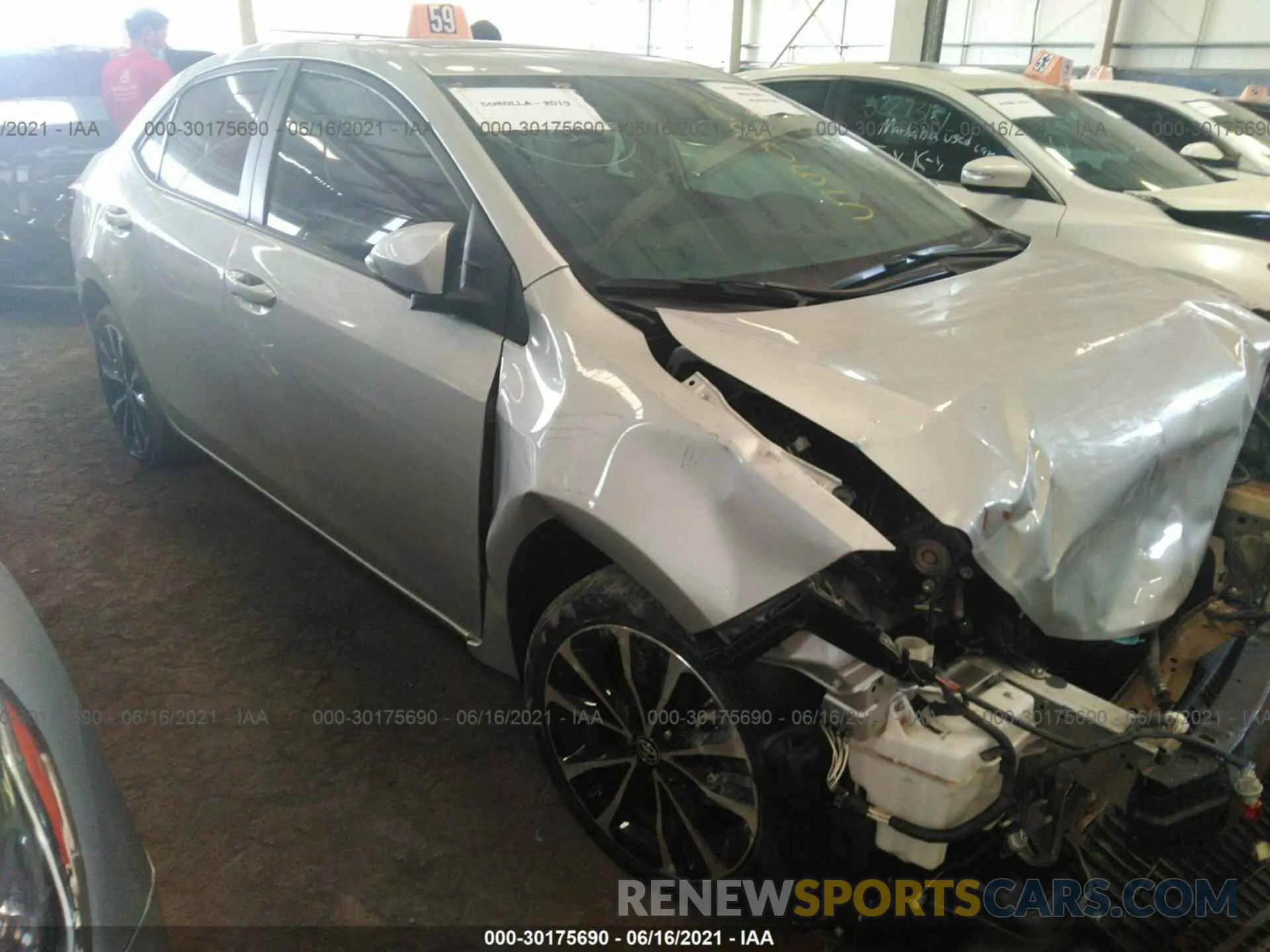 1 Photograph of a damaged car 00000000000880055 TOYOTA COROLLA 2019