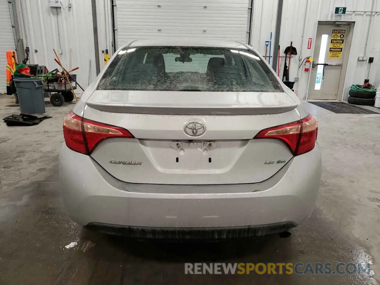 6 Фотография поврежденного автомобиля 2T1BPRHE1KC159854 TOYOTA COROLLA 2019