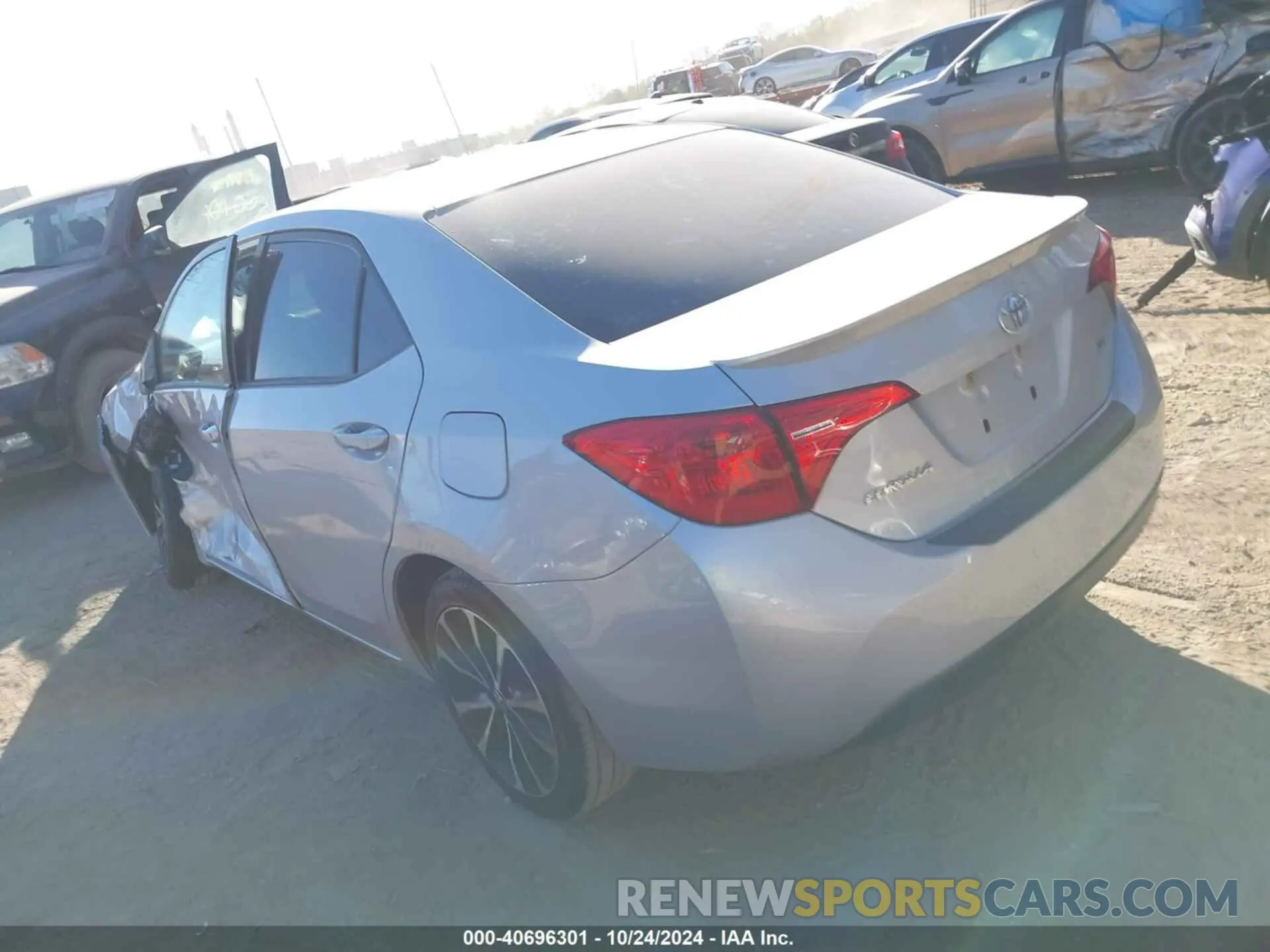 3 Фотография поврежденного автомобиля 2T1BURHE0KC126045 TOYOTA COROLLA 2019