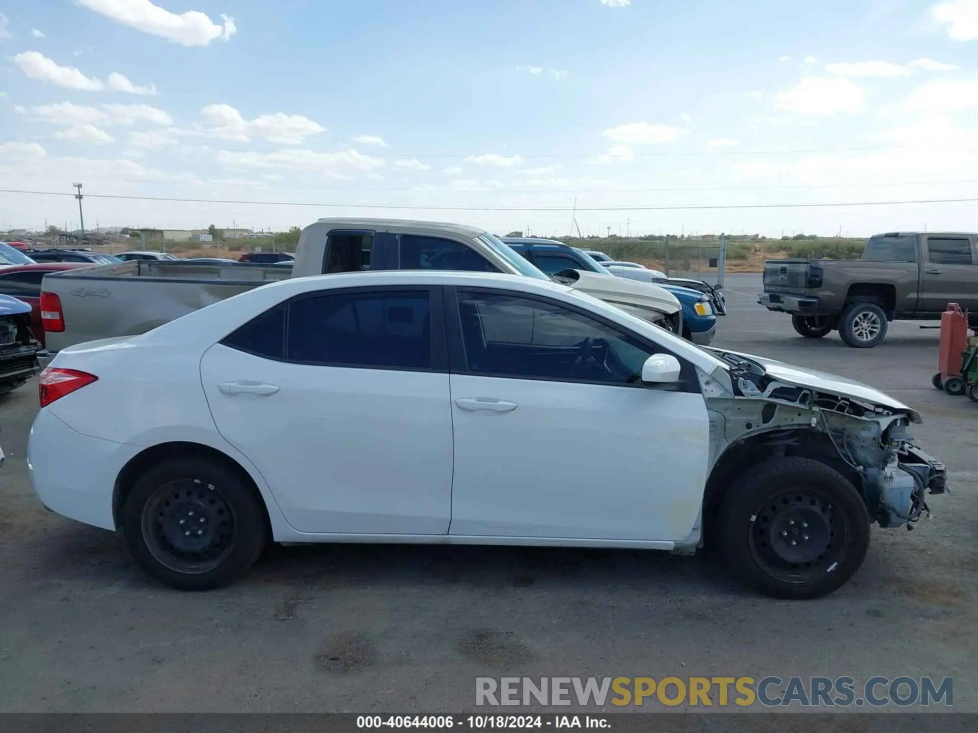 13 Photograph of a damaged car 2T1BURHE0KC148868 TOYOTA COROLLA 2019