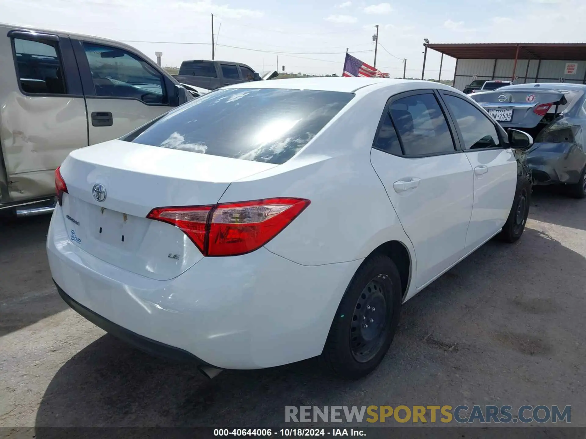 4 Photograph of a damaged car 2T1BURHE0KC148868 TOYOTA COROLLA 2019