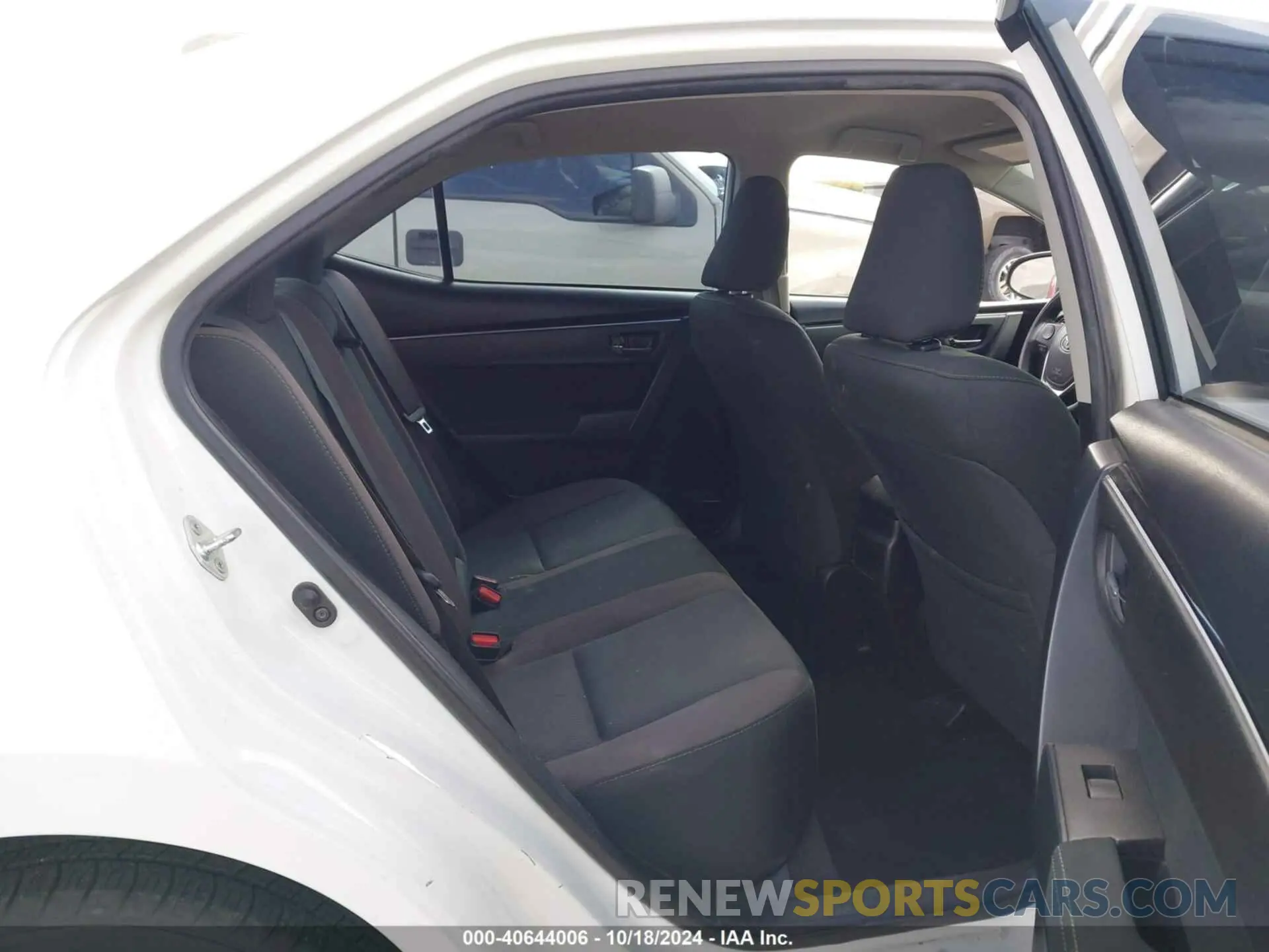 8 Photograph of a damaged car 2T1BURHE0KC148868 TOYOTA COROLLA 2019