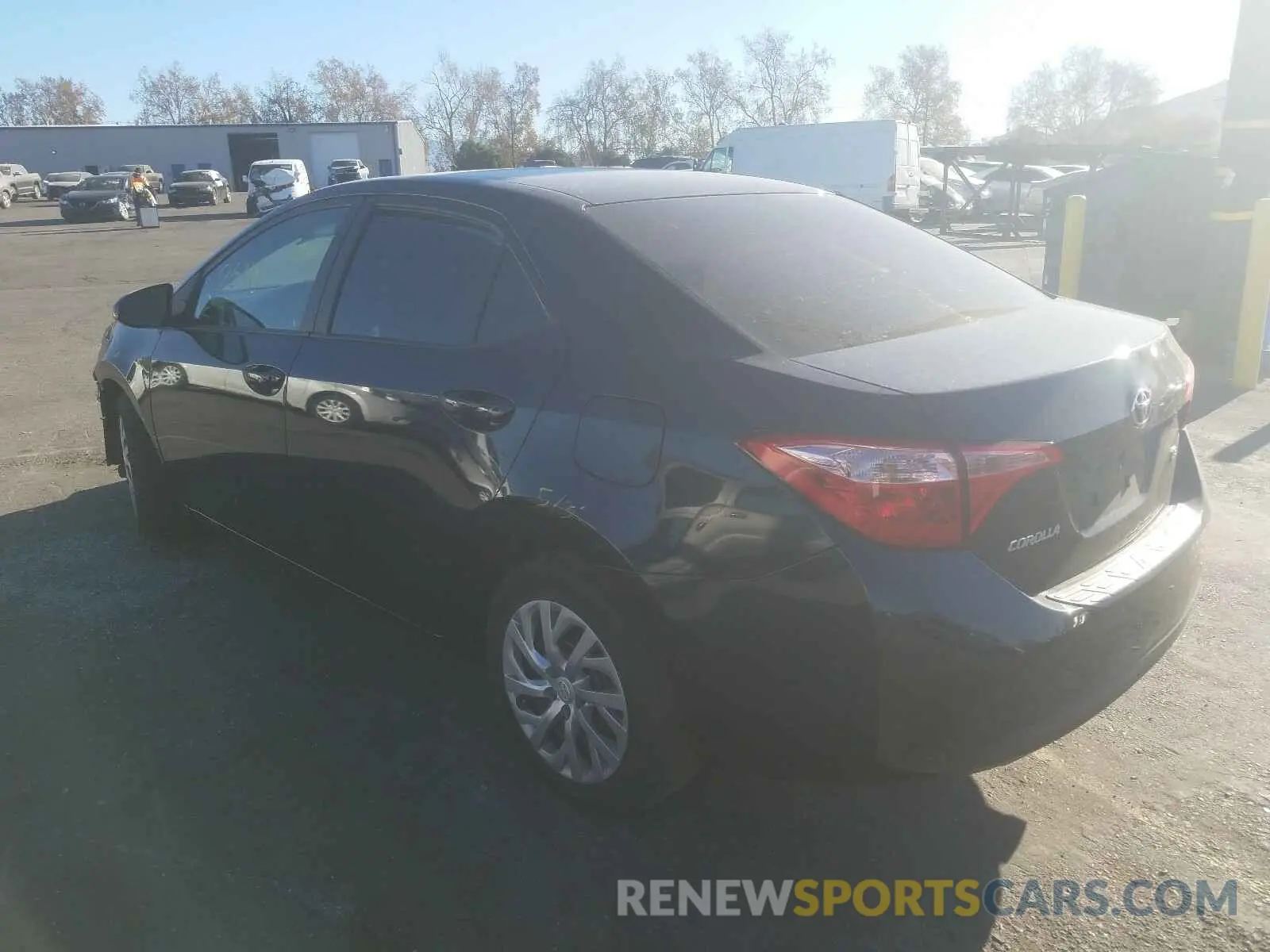 3 Photograph of a damaged car 2T1BURHE0KC154427 TOYOTA COROLLA 2019