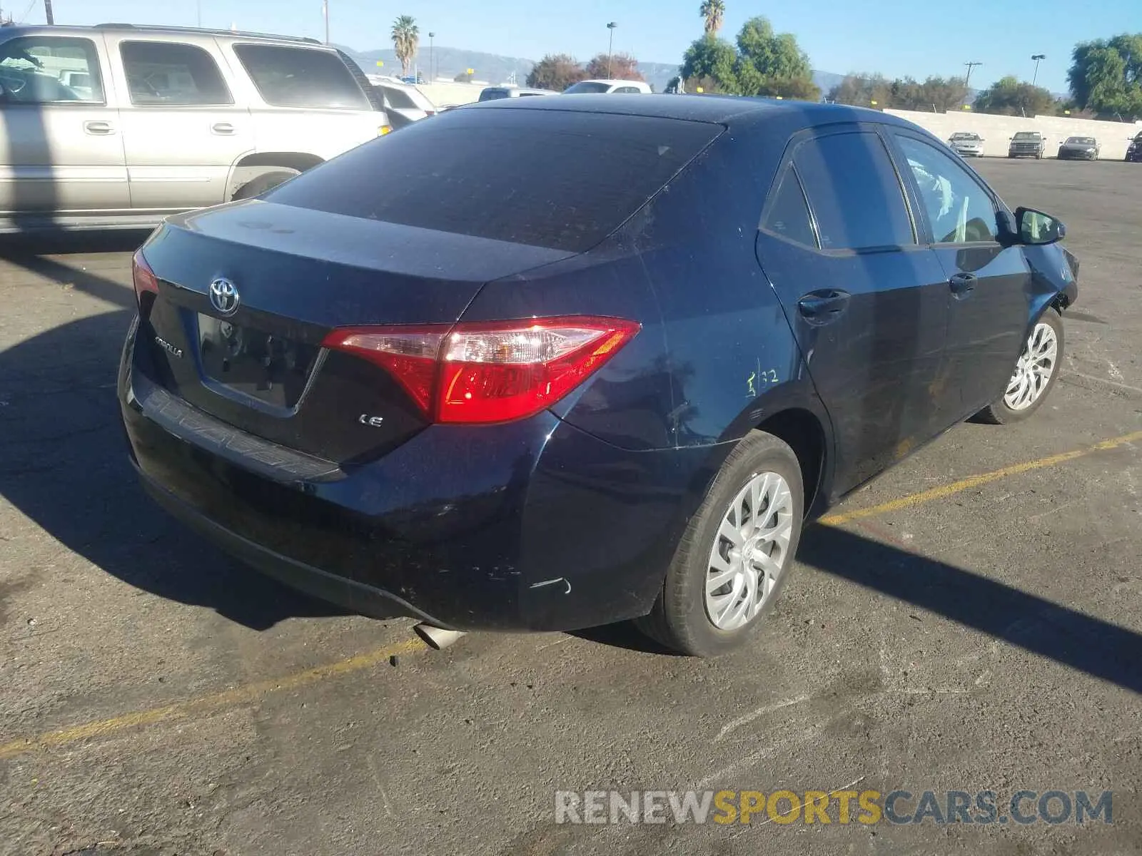 4 Photograph of a damaged car 2T1BURHE0KC154427 TOYOTA COROLLA 2019