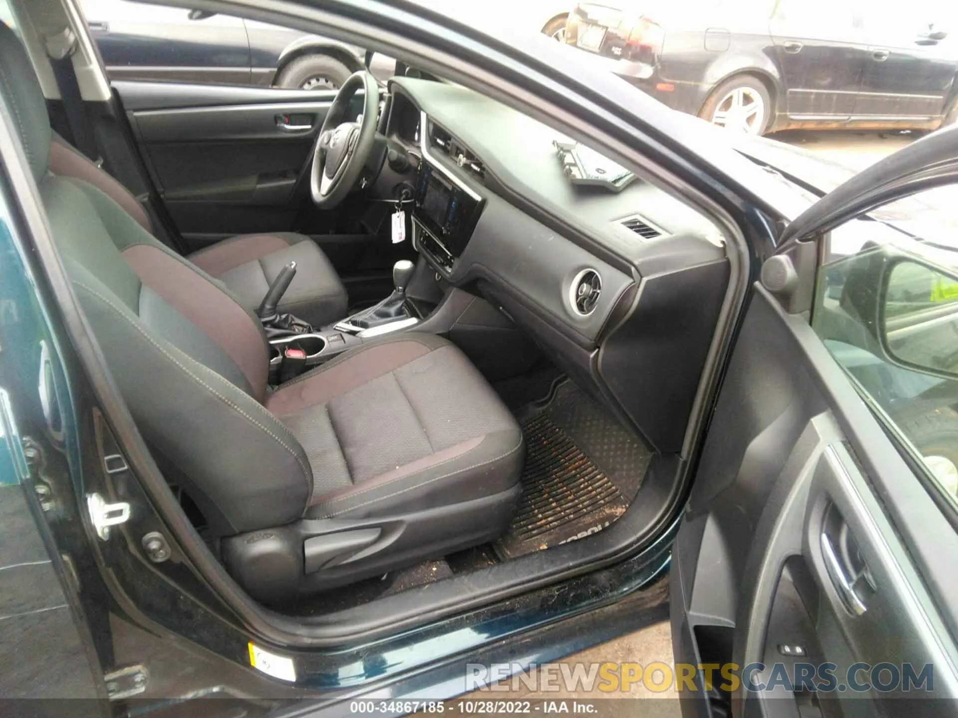 5 Photograph of a damaged car 2T1BURHE0KC154945 TOYOTA COROLLA 2019