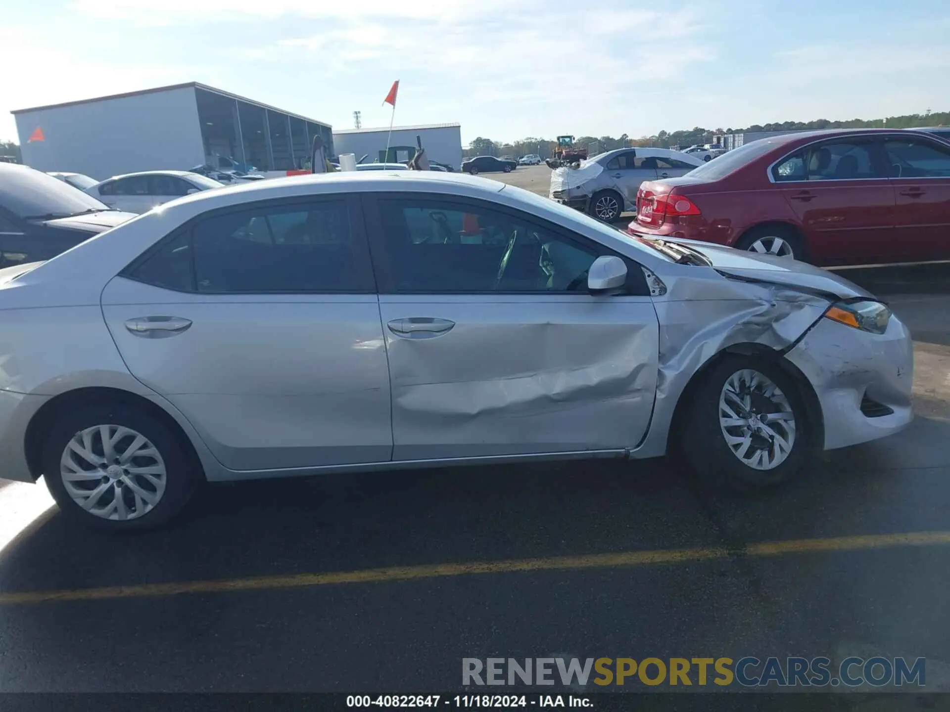 13 Photograph of a damaged car 2T1BURHE0KC158414 TOYOTA COROLLA 2019
