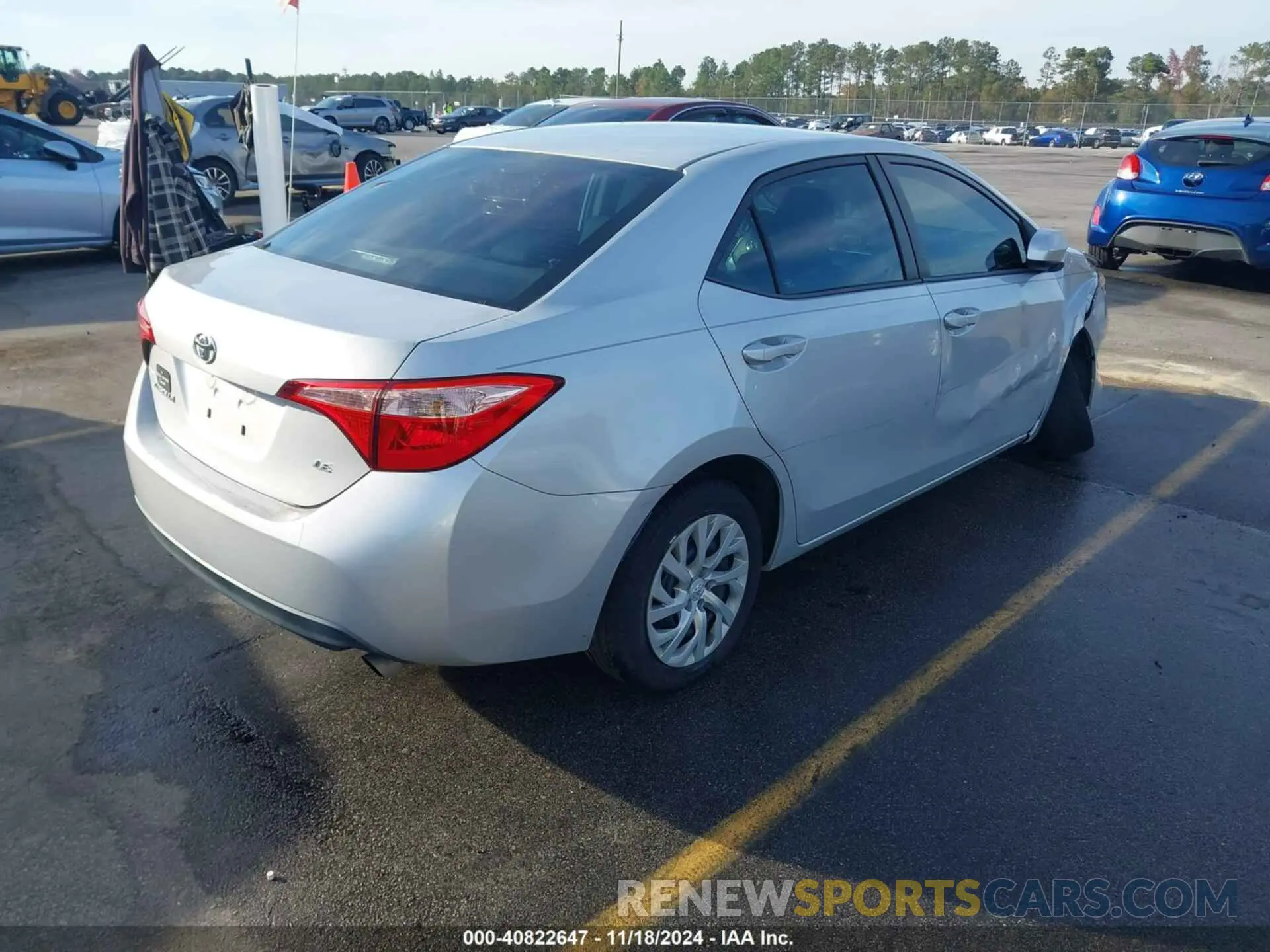4 Photograph of a damaged car 2T1BURHE0KC158414 TOYOTA COROLLA 2019
