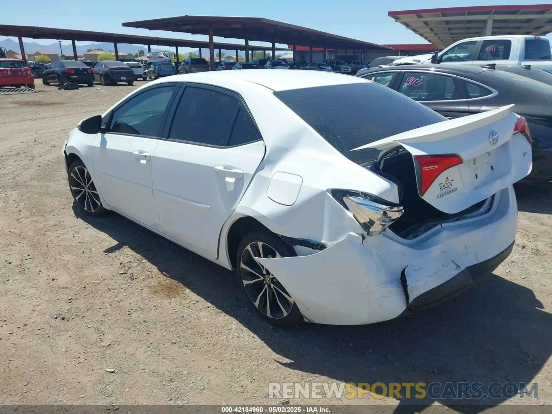 3 Photograph of a damaged car 2T1BURHE0KC159529 TOYOTA COROLLA 2019