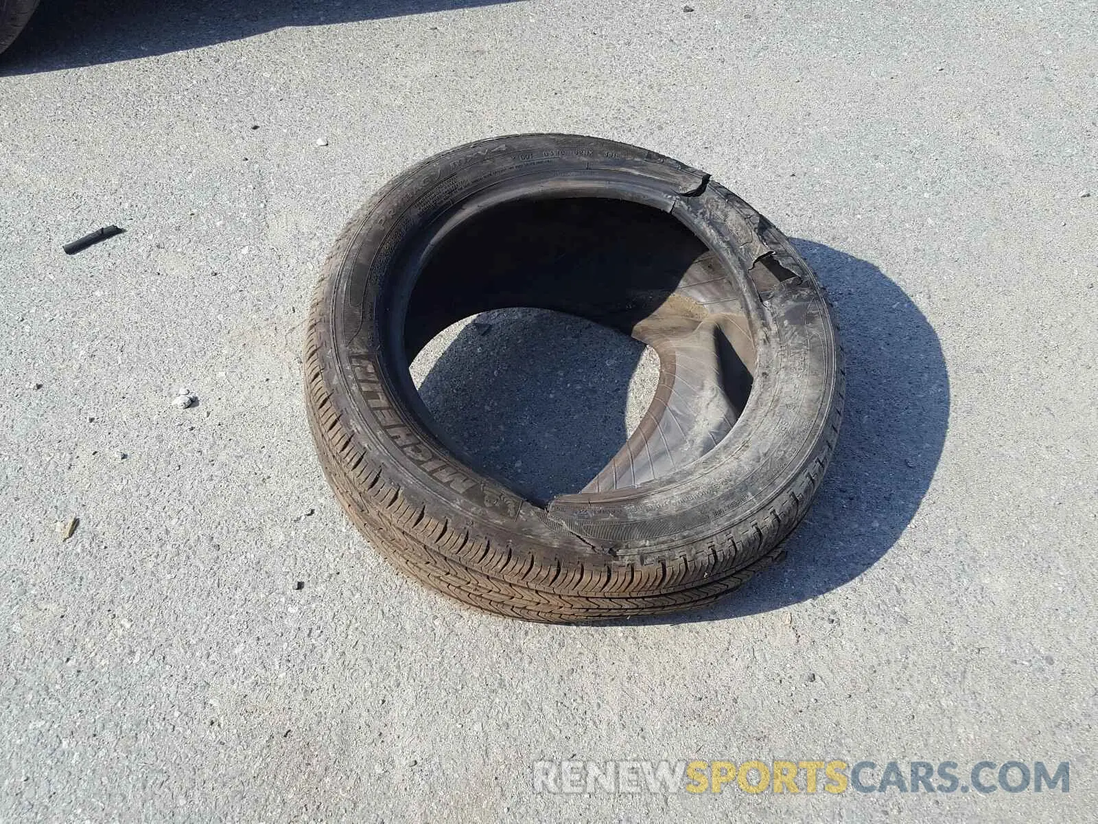 9 Photograph of a damaged car 2T1BURHE0KC170451 TOYOTA COROLLA 2019
