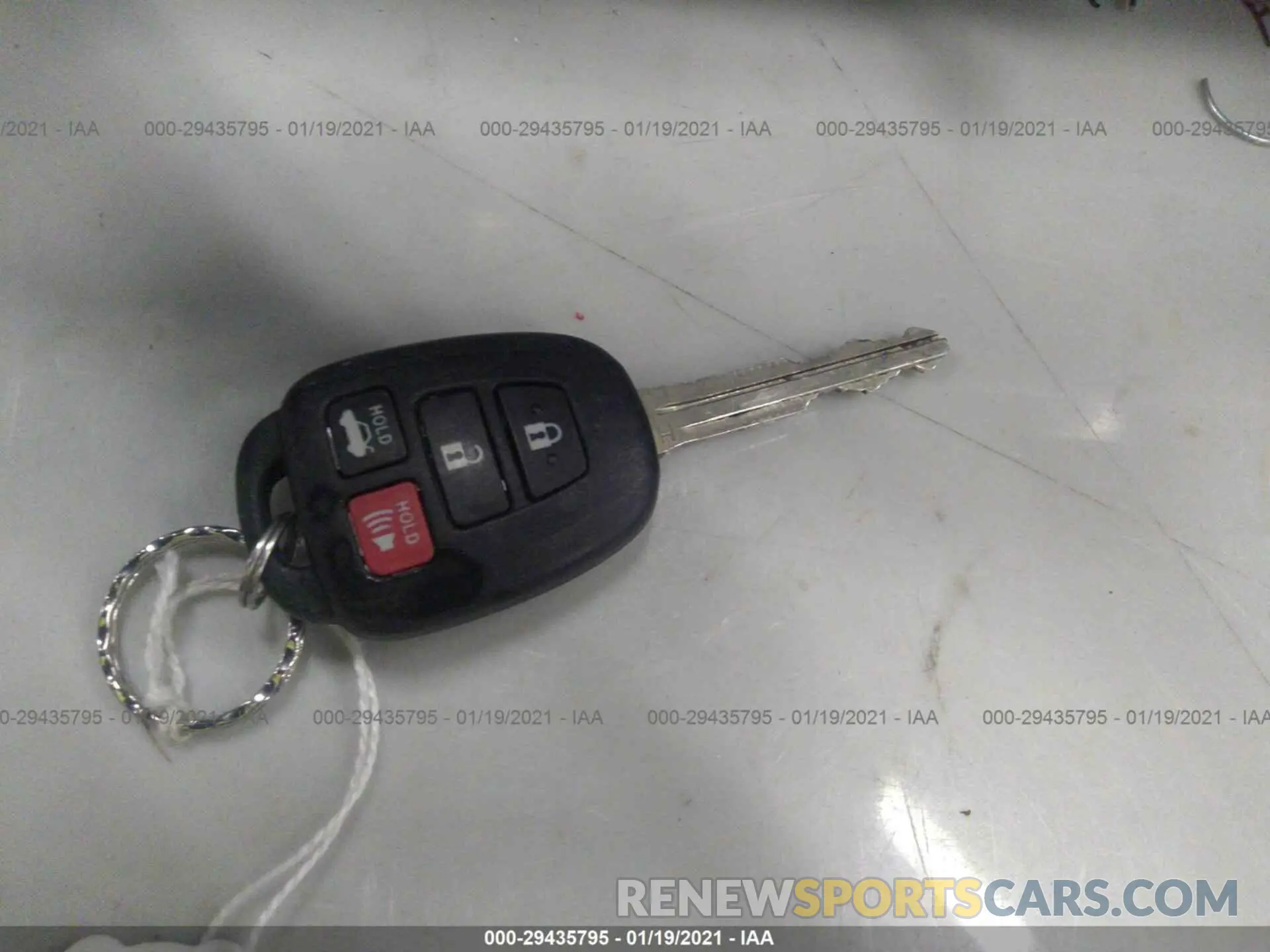 11 Photograph of a damaged car 2T1BURHE0KC172295 TOYOTA COROLLA 2019