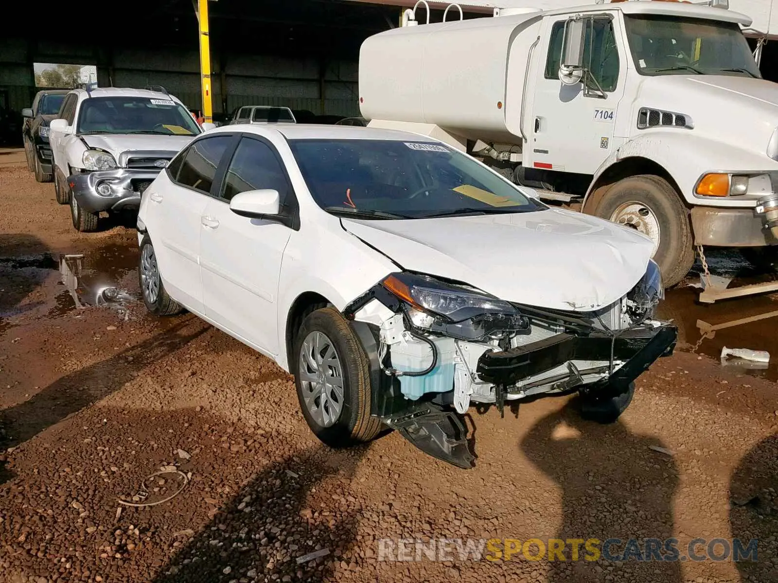 1 Photograph of a damaged car 2T1BURHE0KC172958 TOYOTA COROLLA 2019