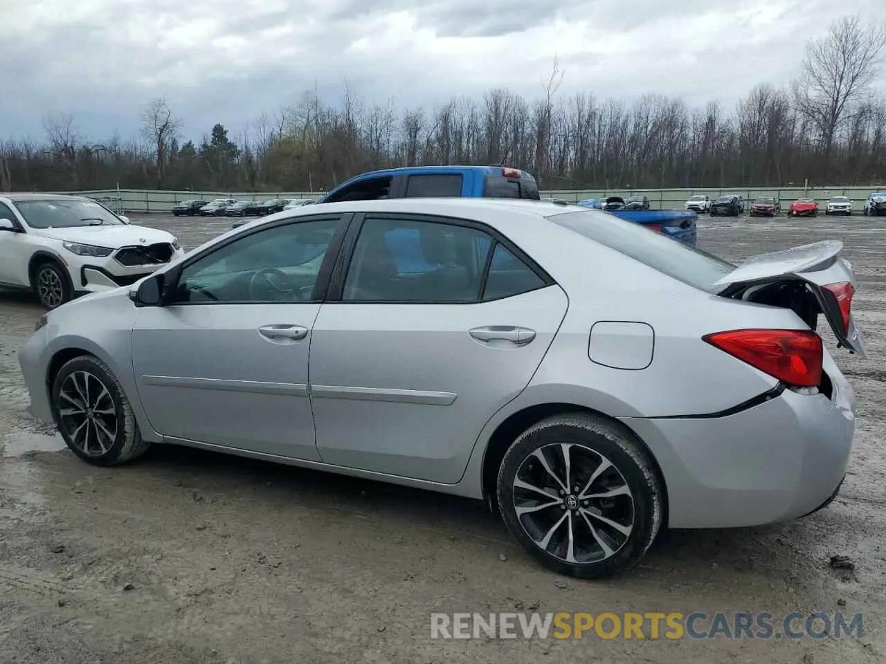 2 Фотография поврежденного автомобиля 2T1BURHE0KC175116 TOYOTA COROLLA 2019