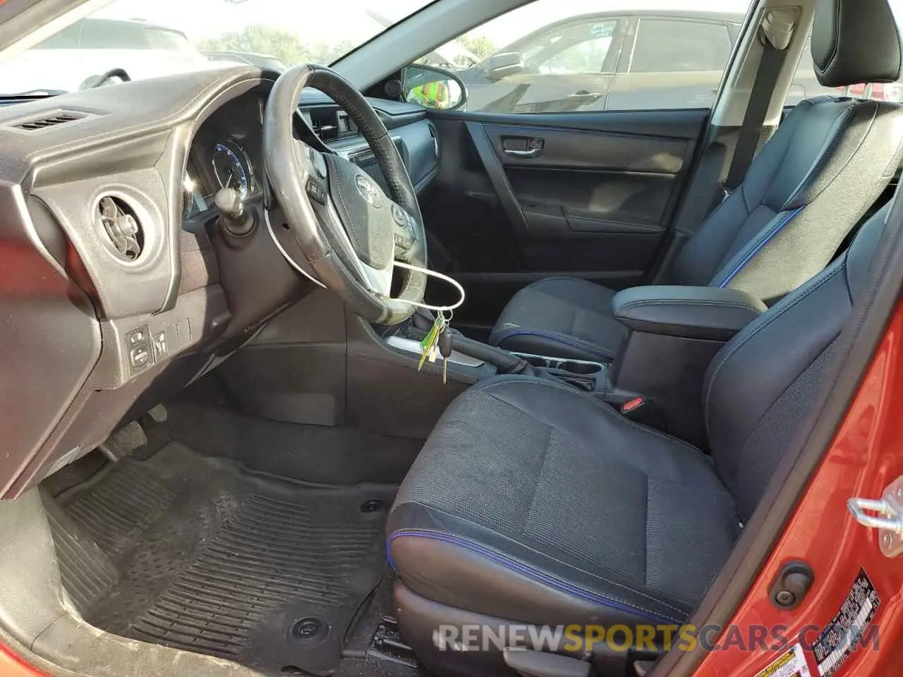 7 Photograph of a damaged car 2T1BURHE0KC175360 TOYOTA COROLLA 2019