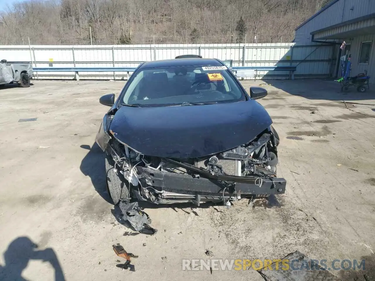 5 Photograph of a damaged car 2T1BURHE0KC192773 TOYOTA COROLLA 2019